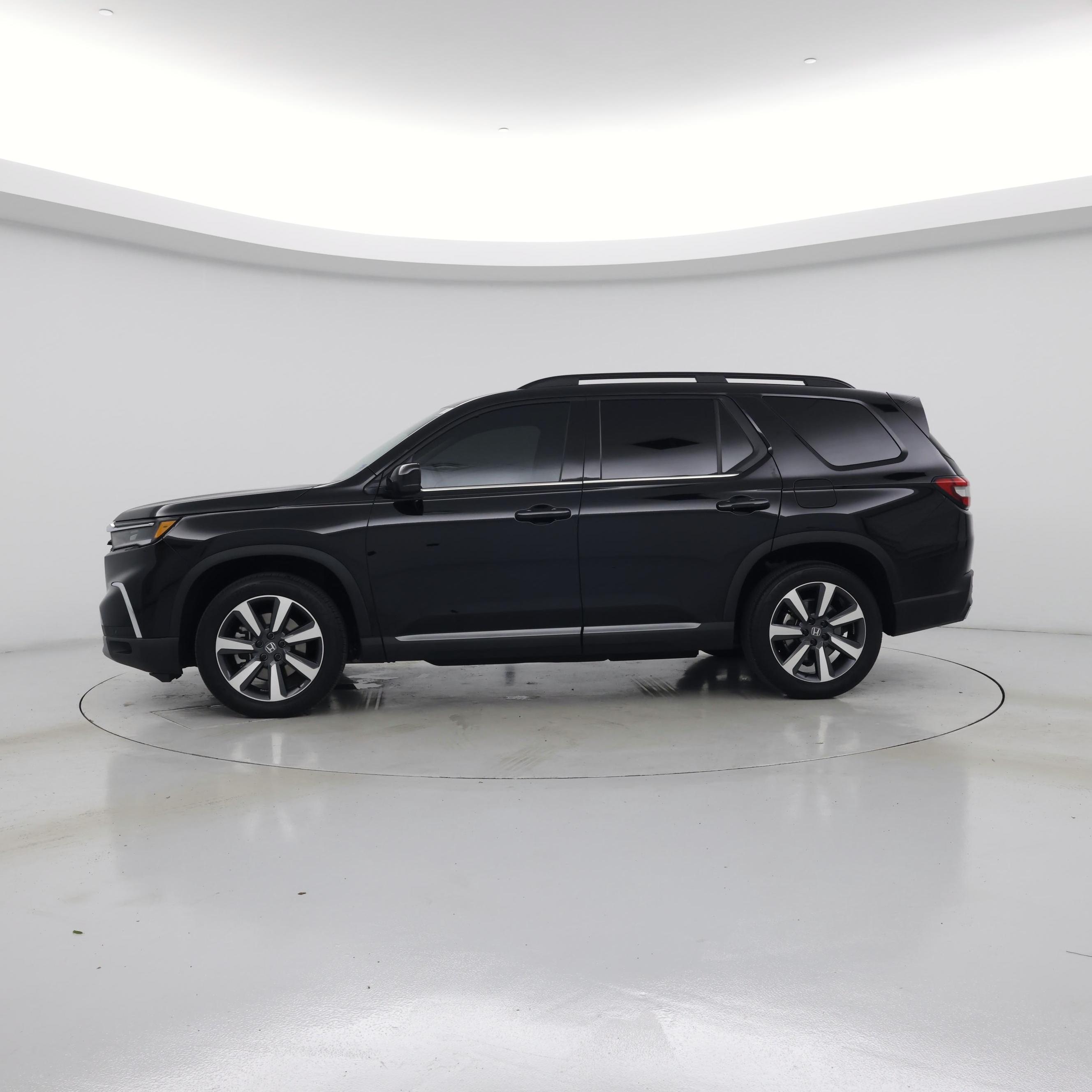 Thumbnail: 2025 Honda Pilot - 3