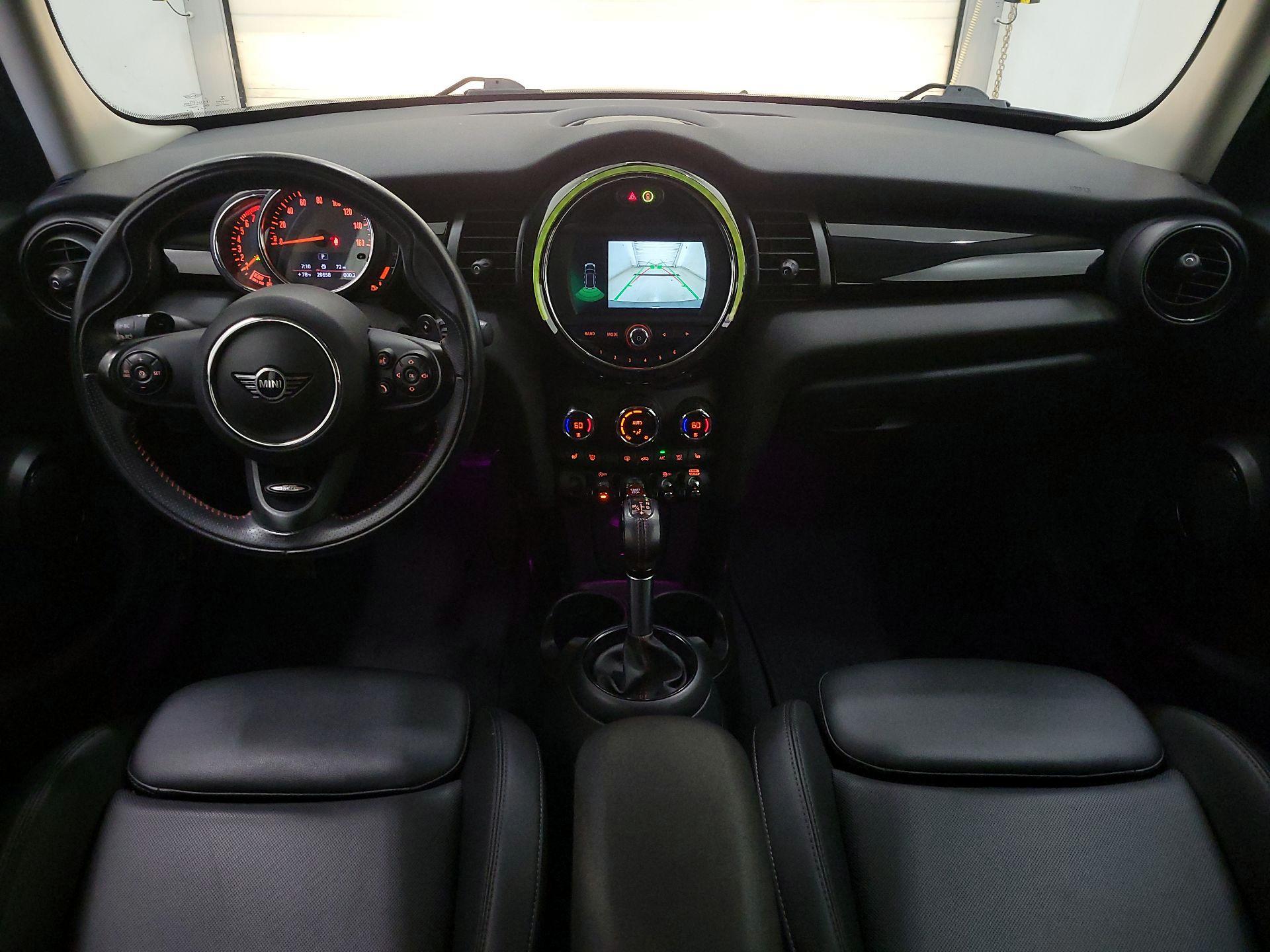 Thumbnail: 2019 MINI Cooper Hardtop - 9