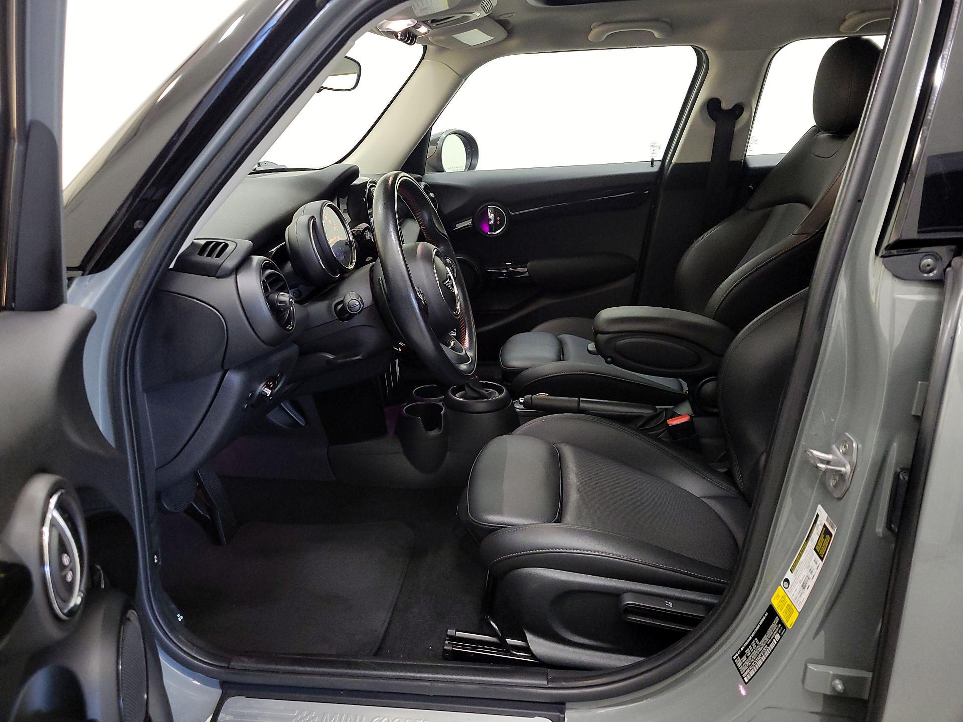 Thumbnail: 2019 MINI Cooper Hardtop - 11