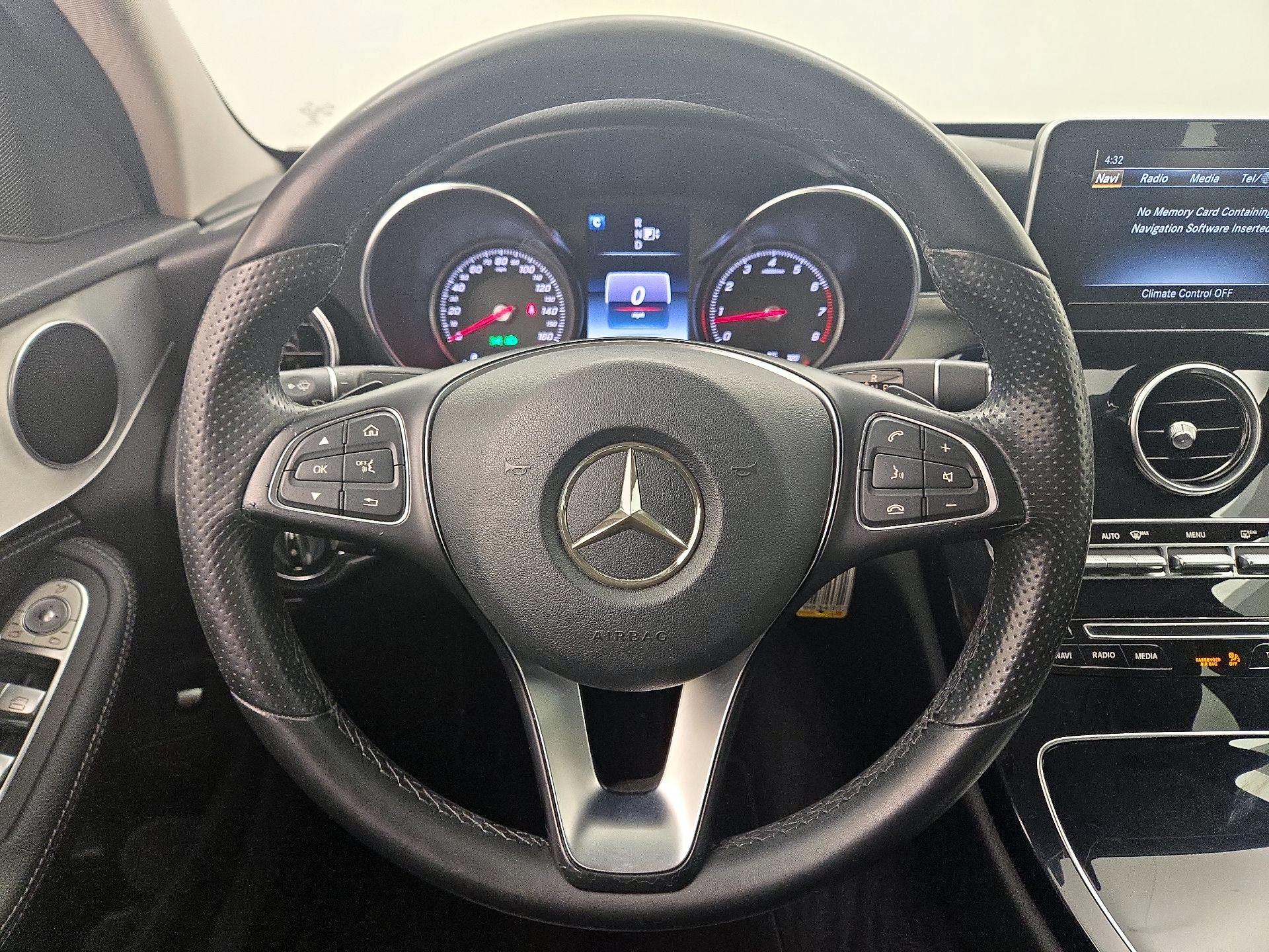 Thumbnail: 2015 Mercedes-Benz C-Class - 10