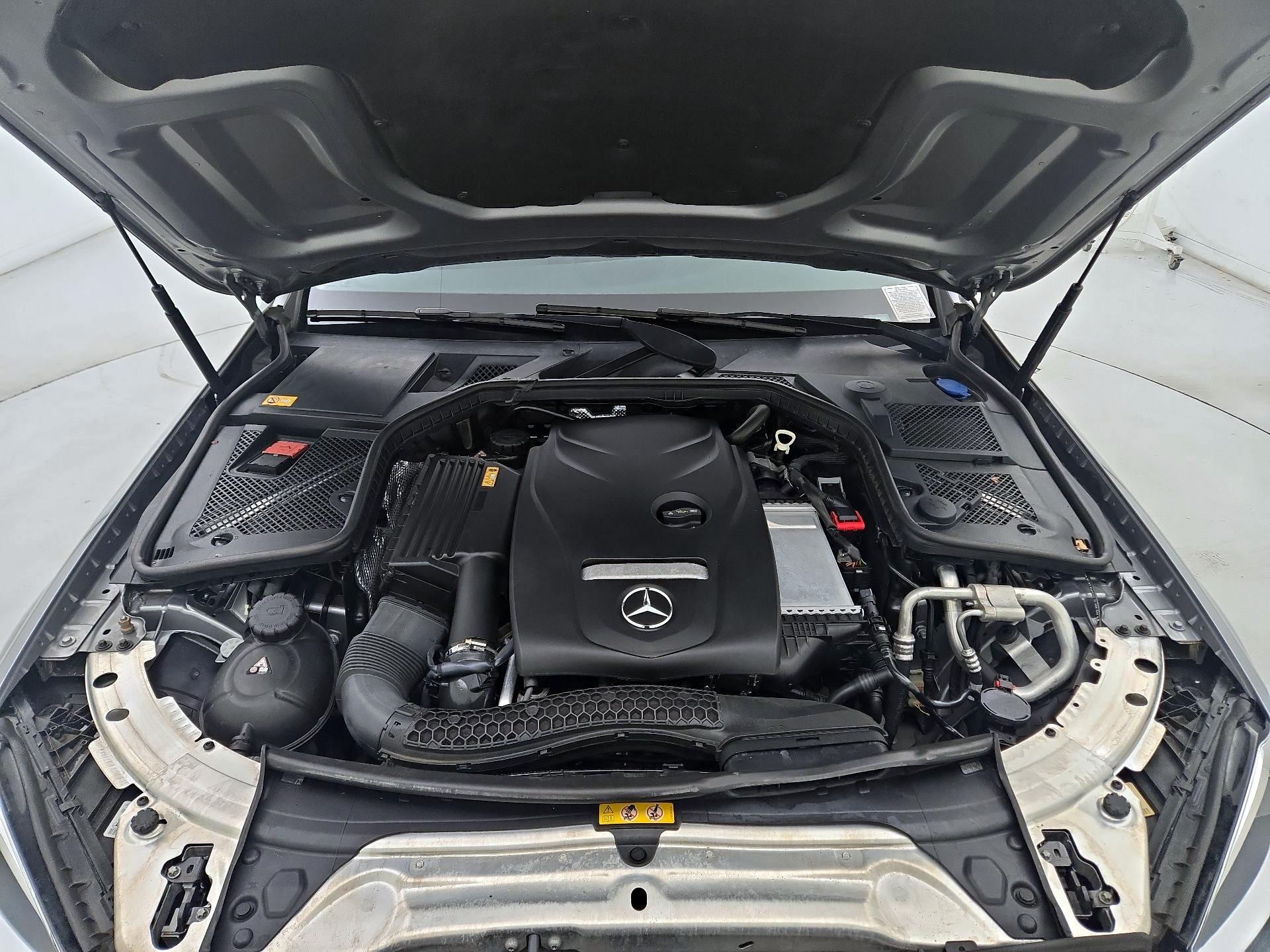 Thumbnail: 2015 Mercedes-Benz C-Class - 20