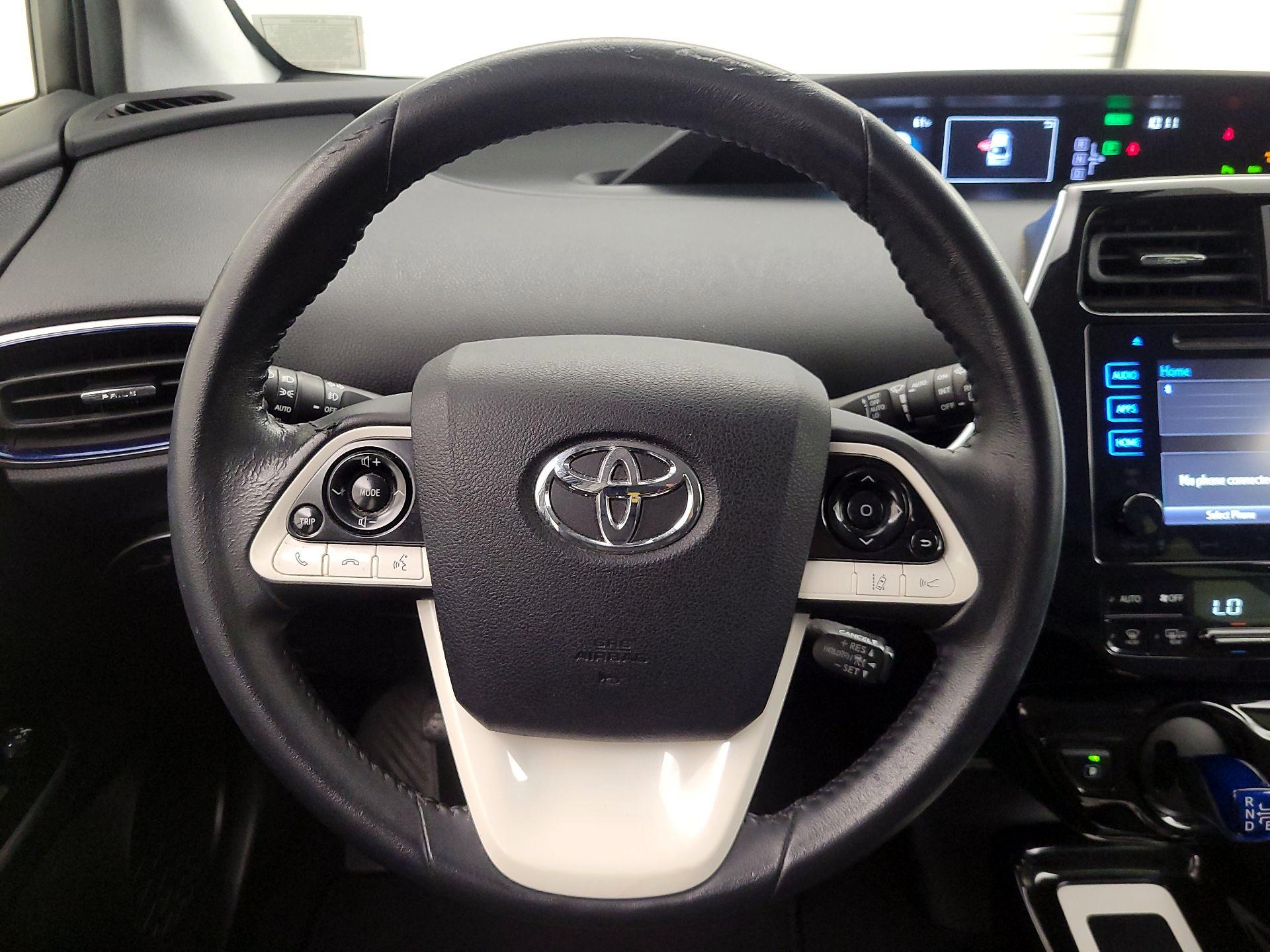Thumbnail: 2016 Toyota Prius - 10