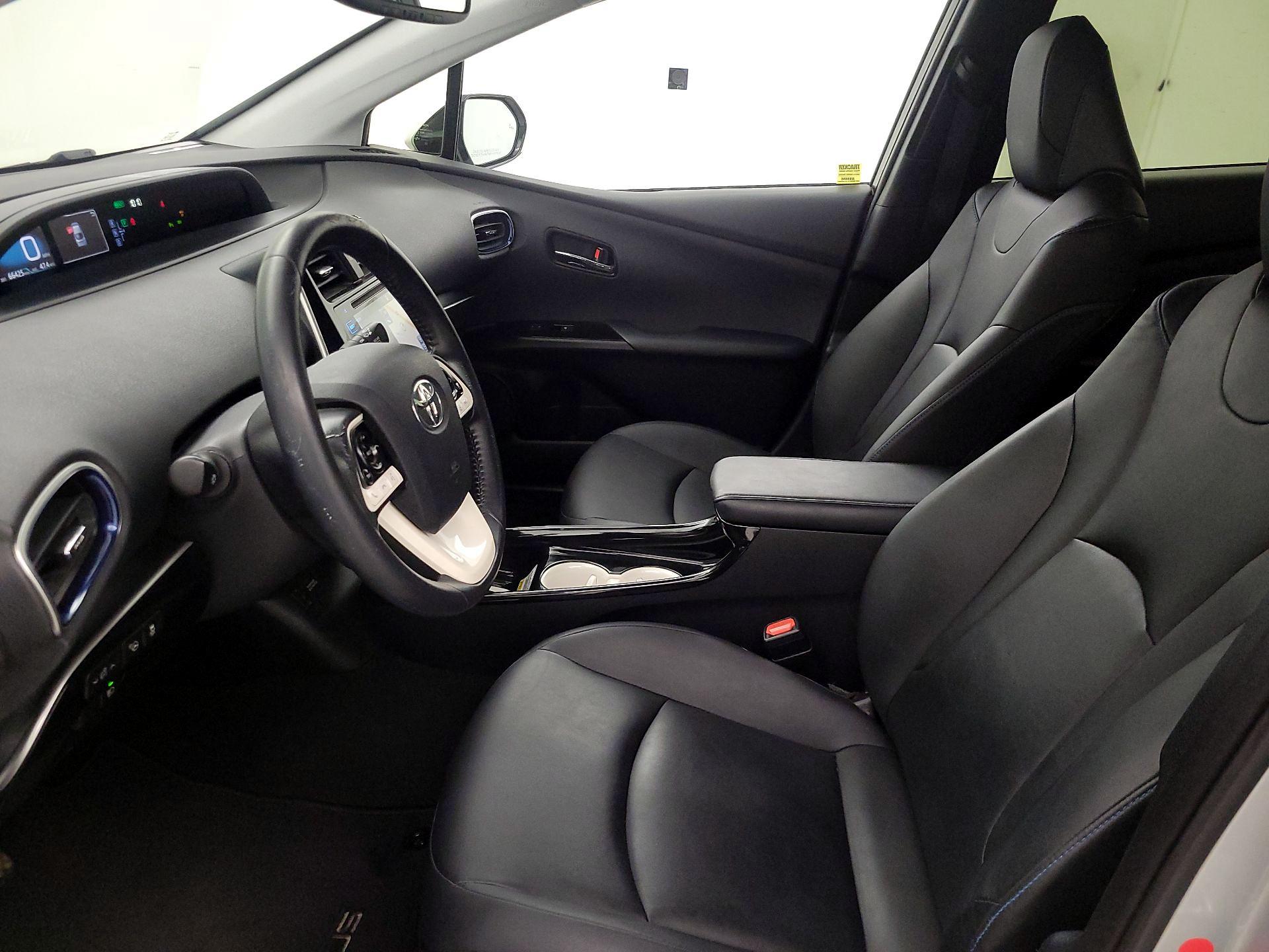 Thumbnail: 2016 Toyota Prius - 11
