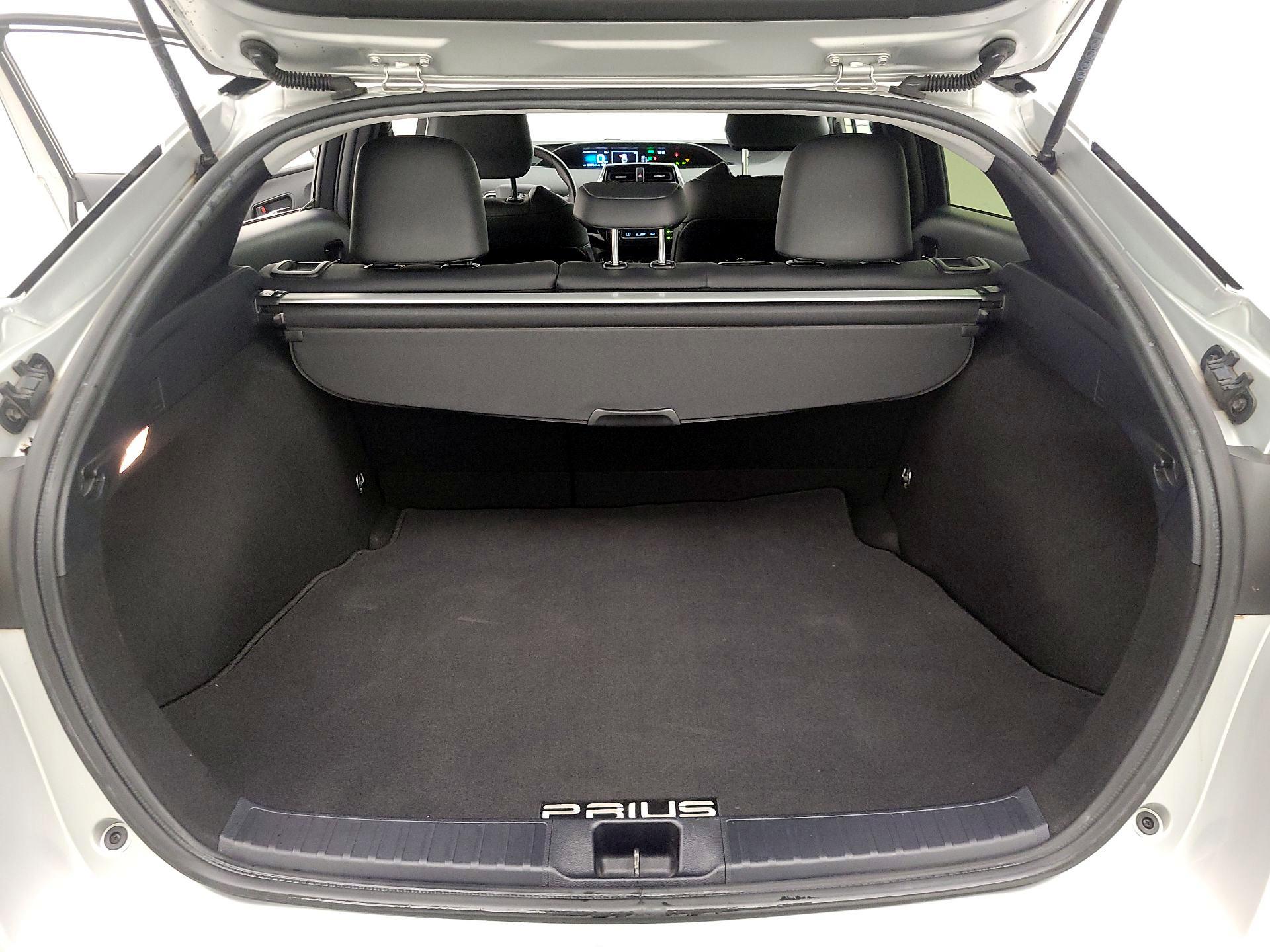 Thumbnail: 2016 Toyota Prius - 20