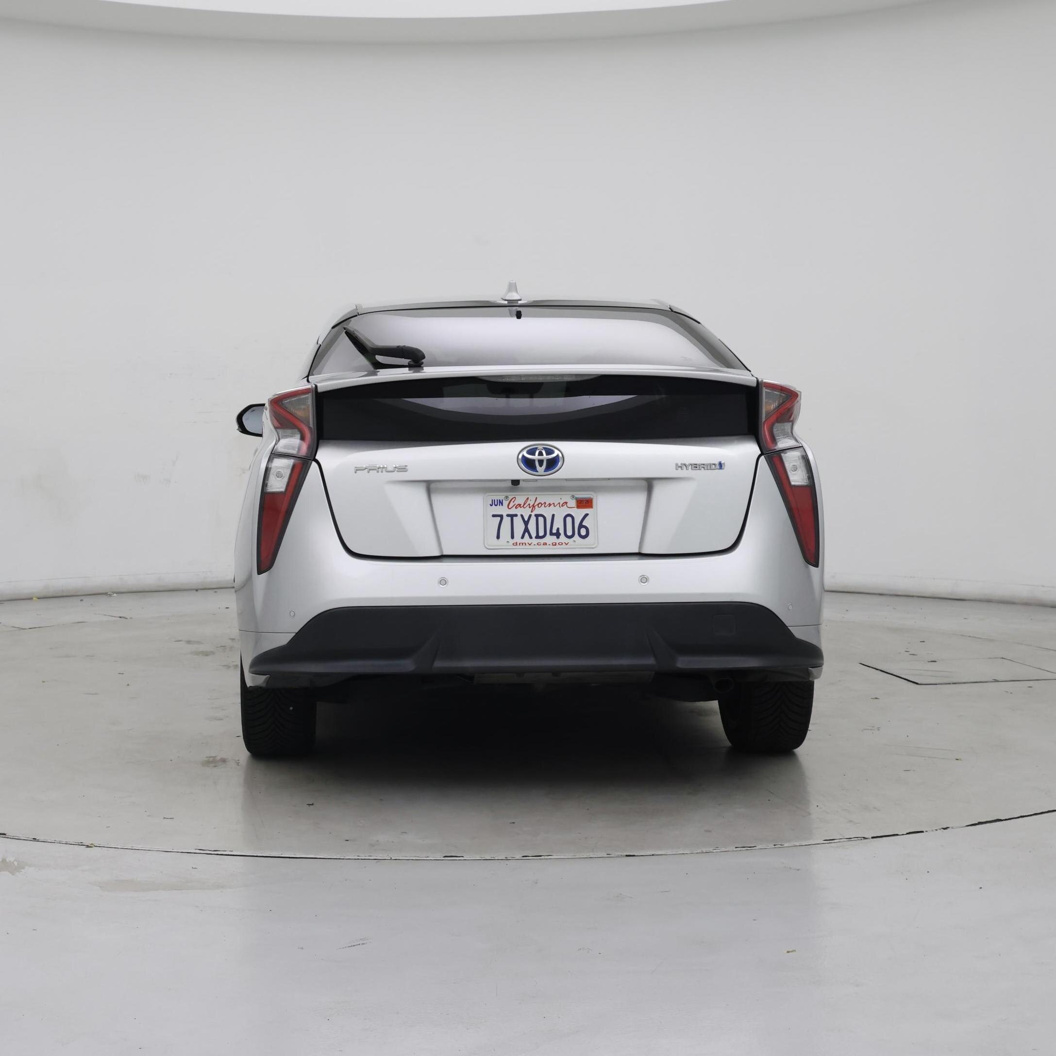 Thumbnail: 2016 Toyota Prius - 6