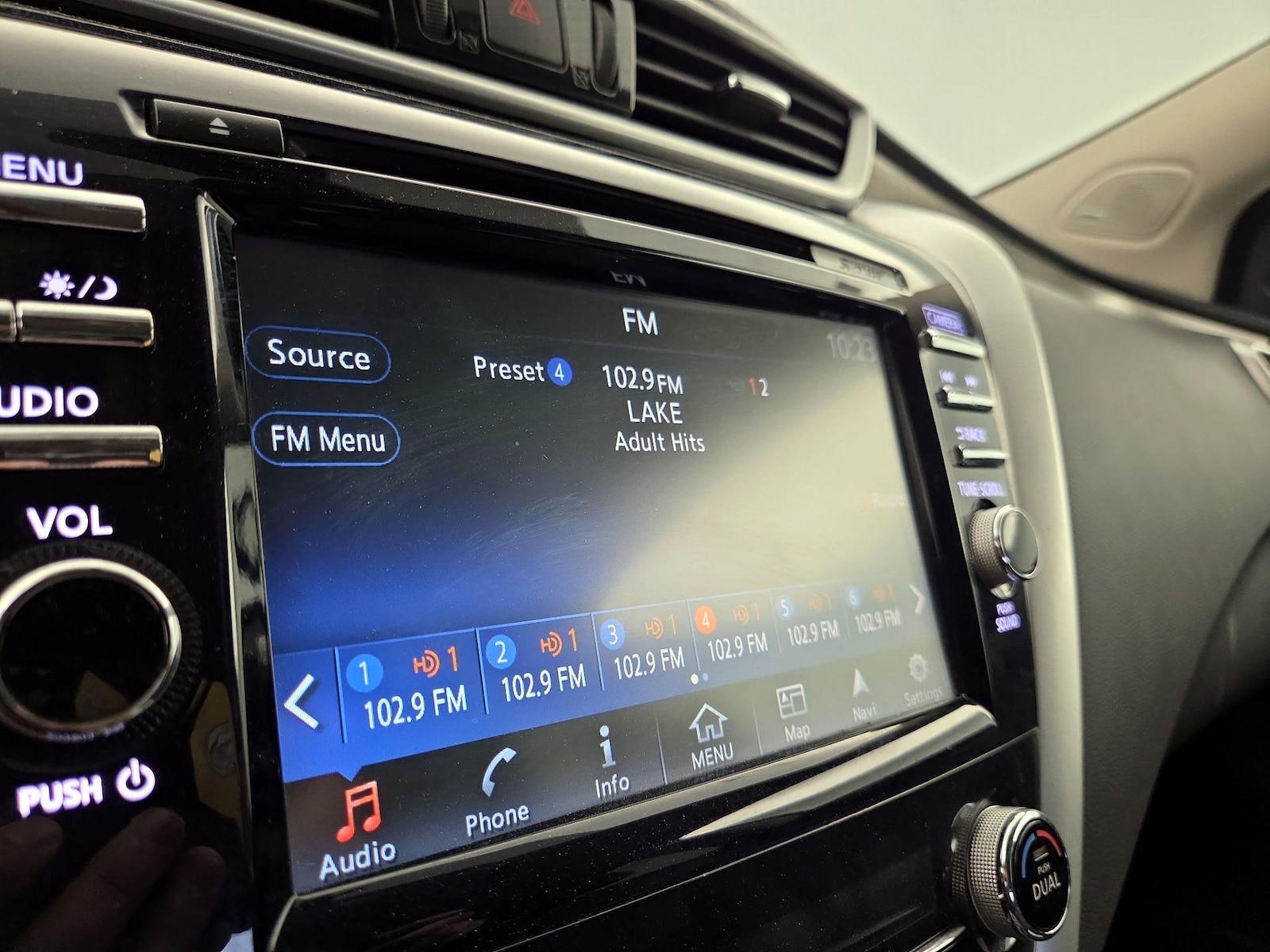 2015 Nissan Murano SL - Photo 16