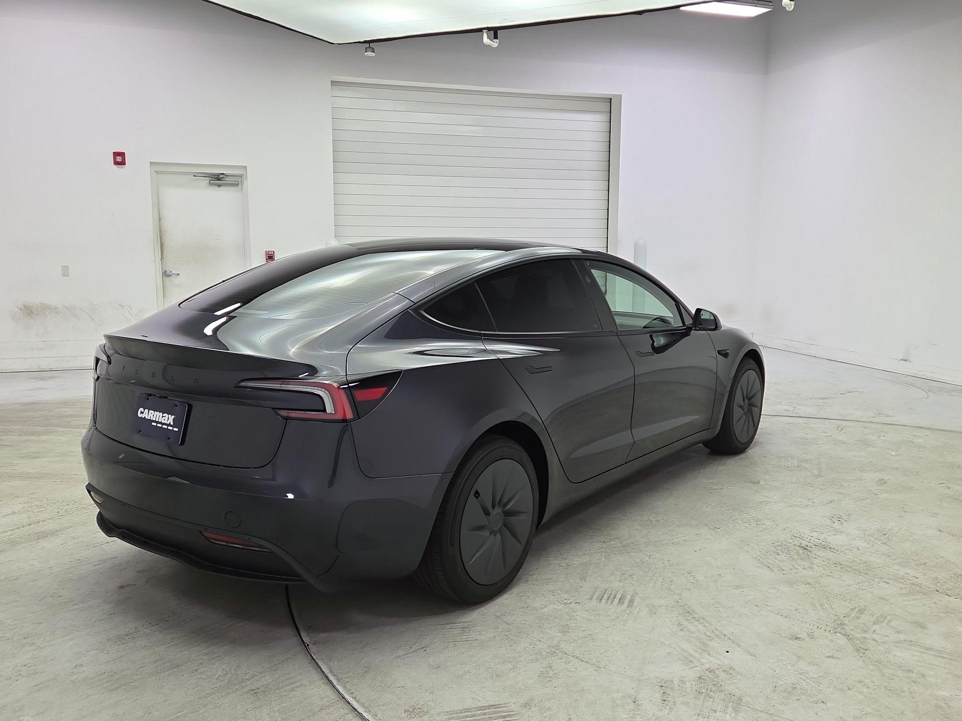 Thumbnail: 2025 Tesla Model 3 - 5