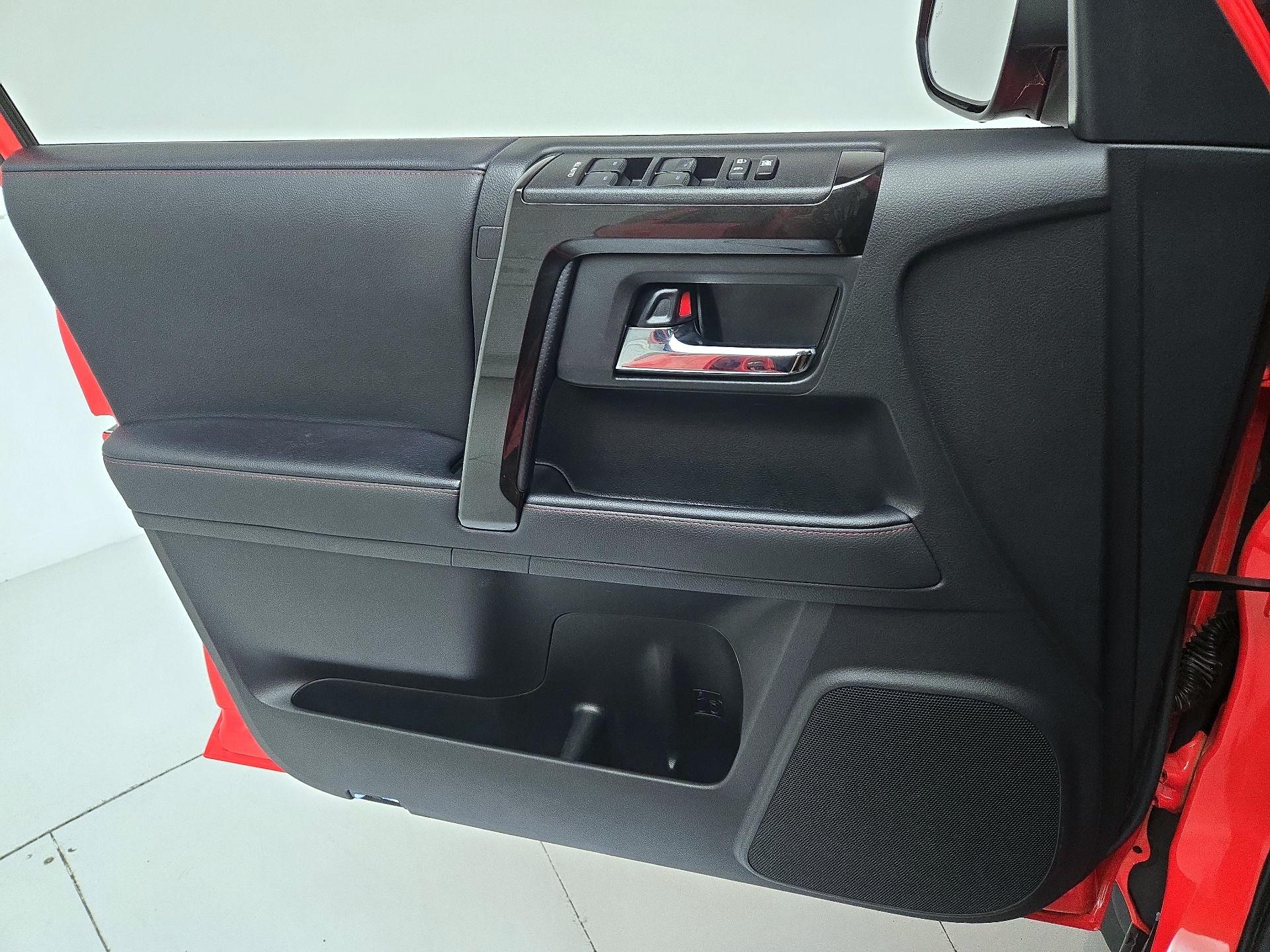 Thumbnail: 2023 Toyota 4Runner - 12