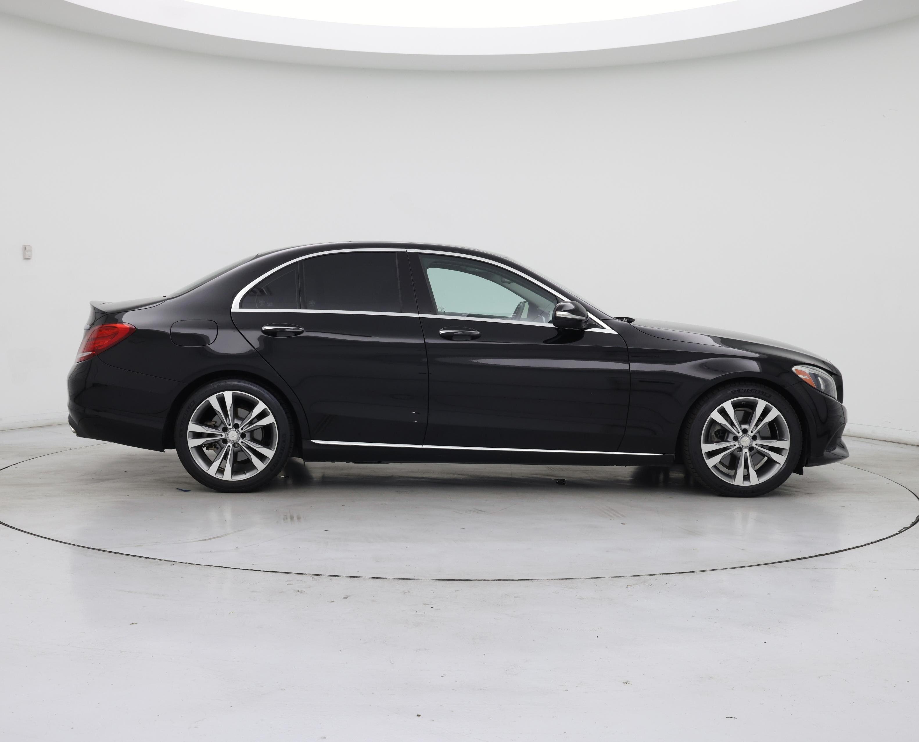 Thumbnail: 2015 Mercedes-Benz C-Class - 7