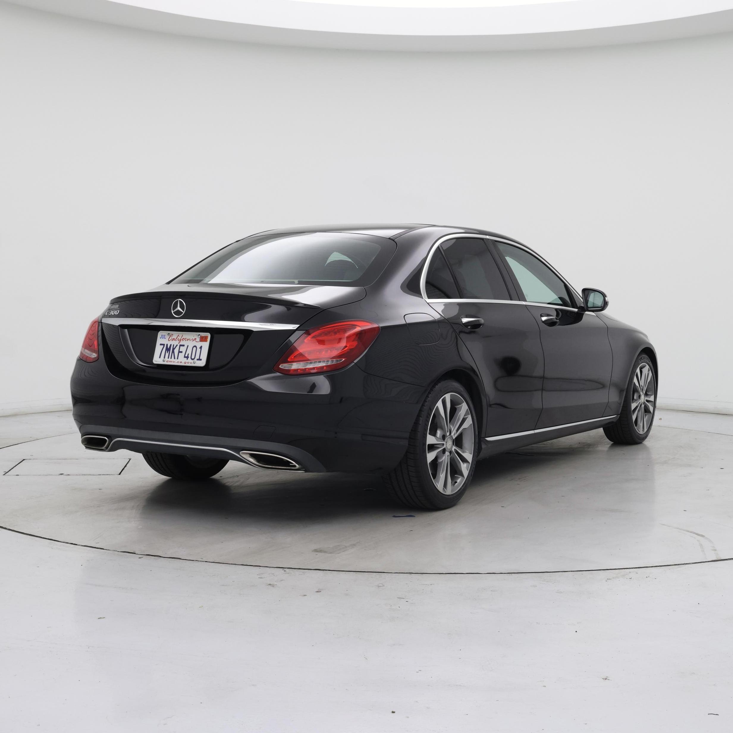 Thumbnail: 2015 Mercedes-Benz C-Class - 8