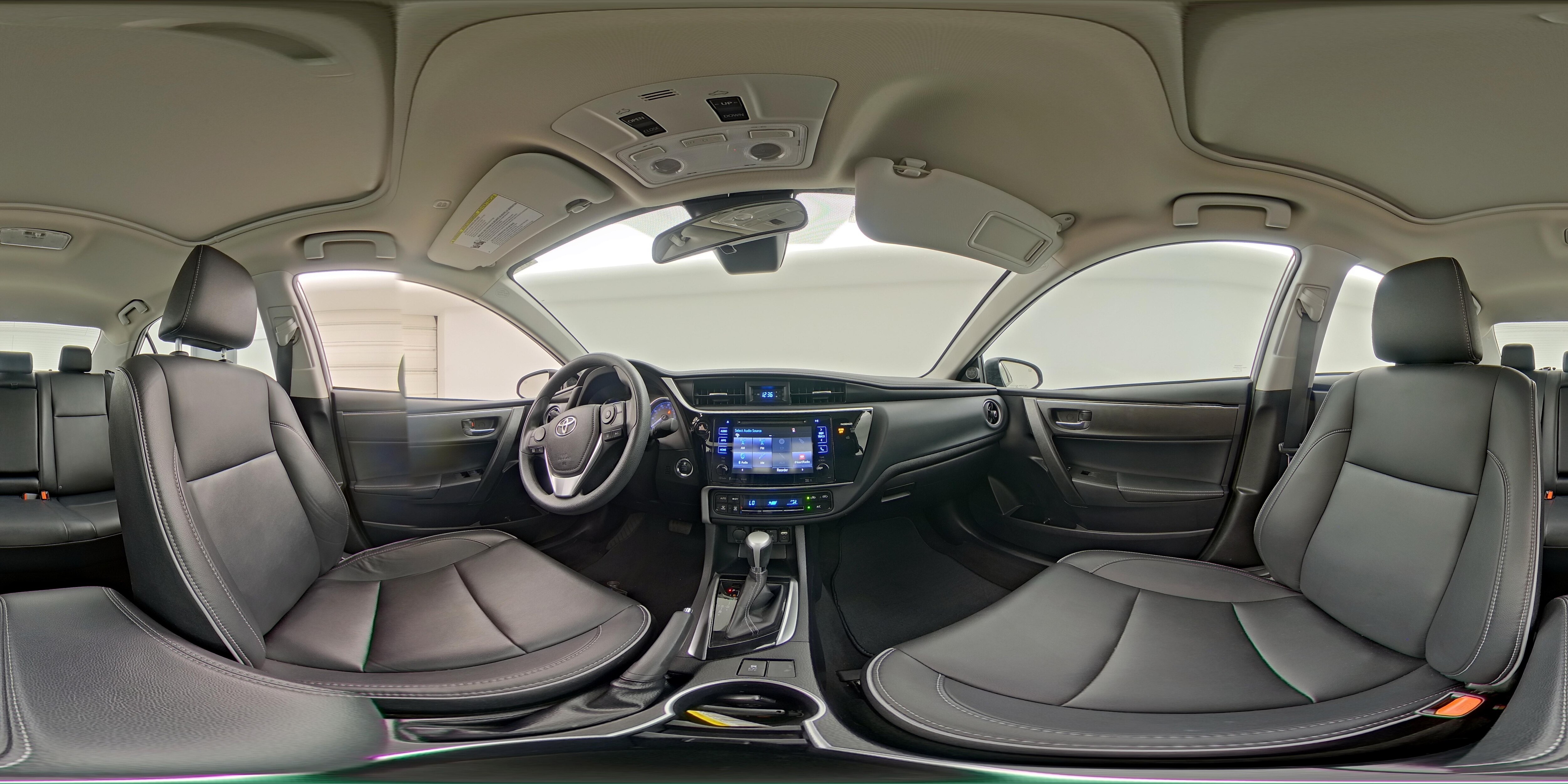 2017 Toyota Corolla XLE - Photo 25