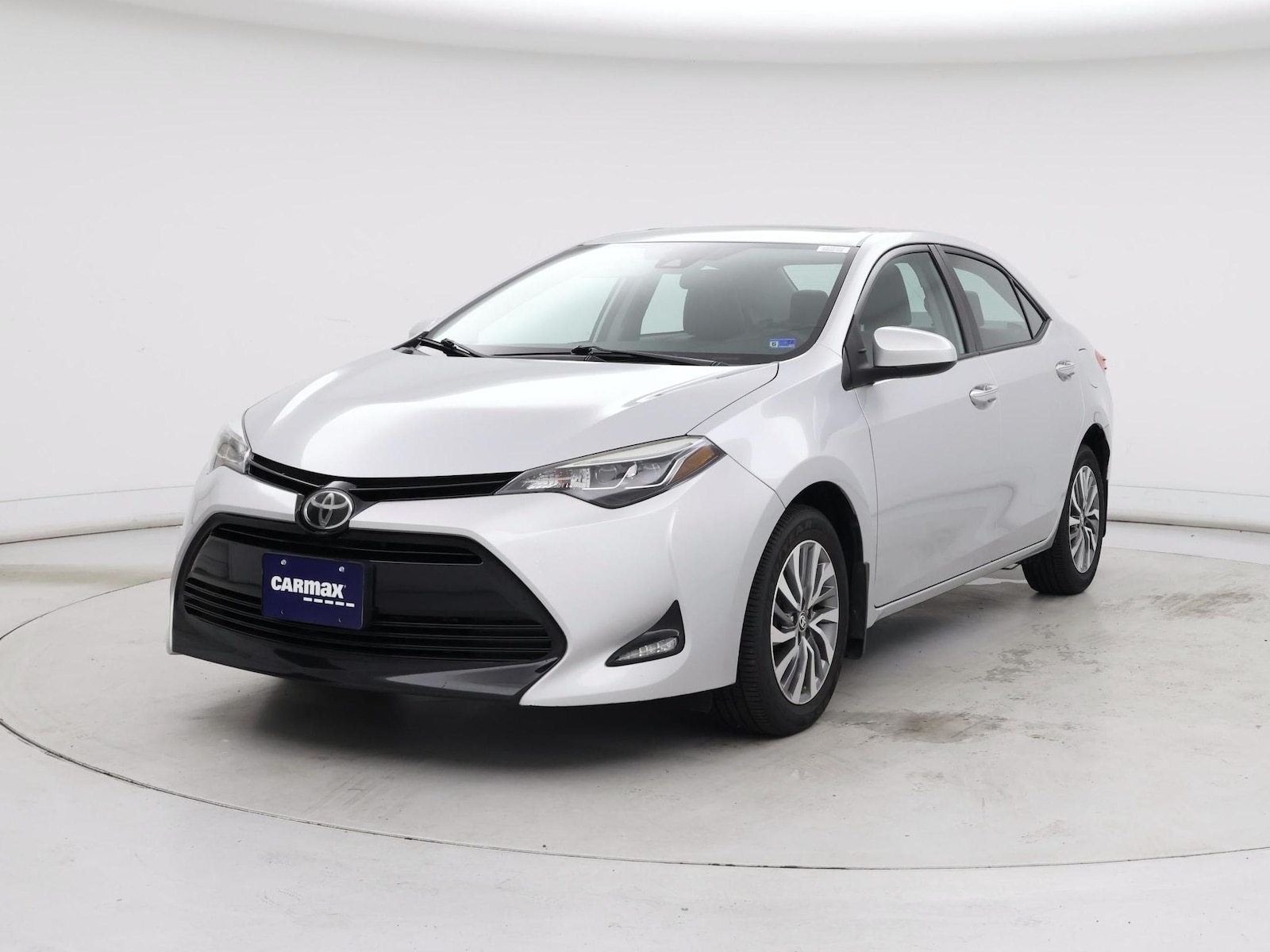 2017 Toyota Corolla XLE - Photo 5
