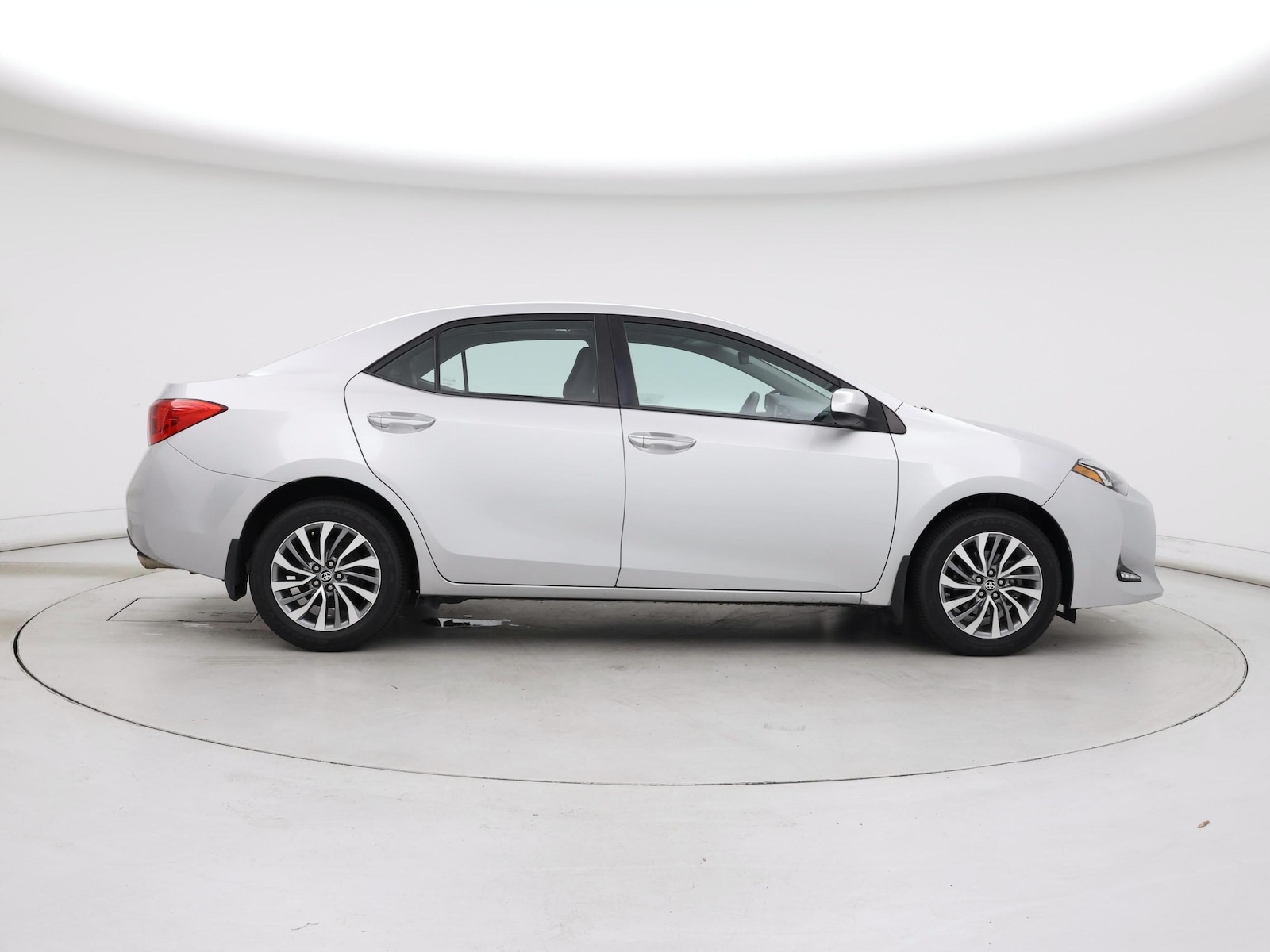 2017 Toyota Corolla XLE - Photo 8