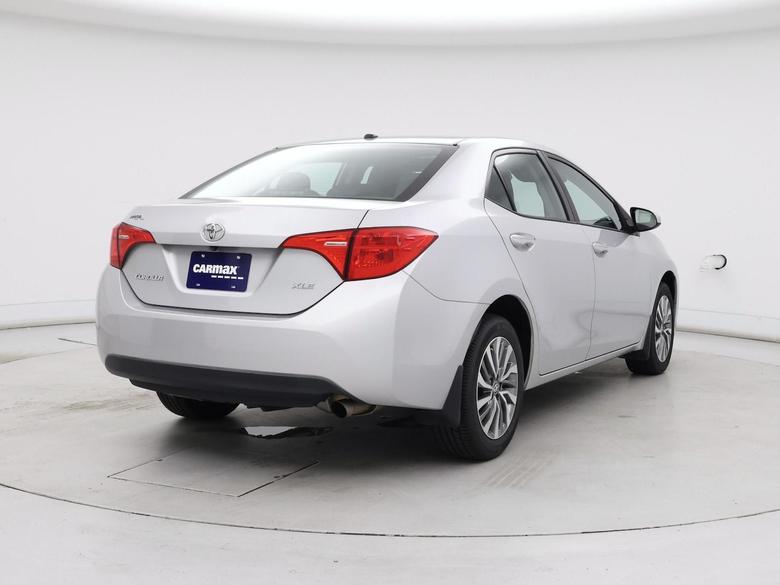 2017 Toyota Corolla XLE - Photo 9