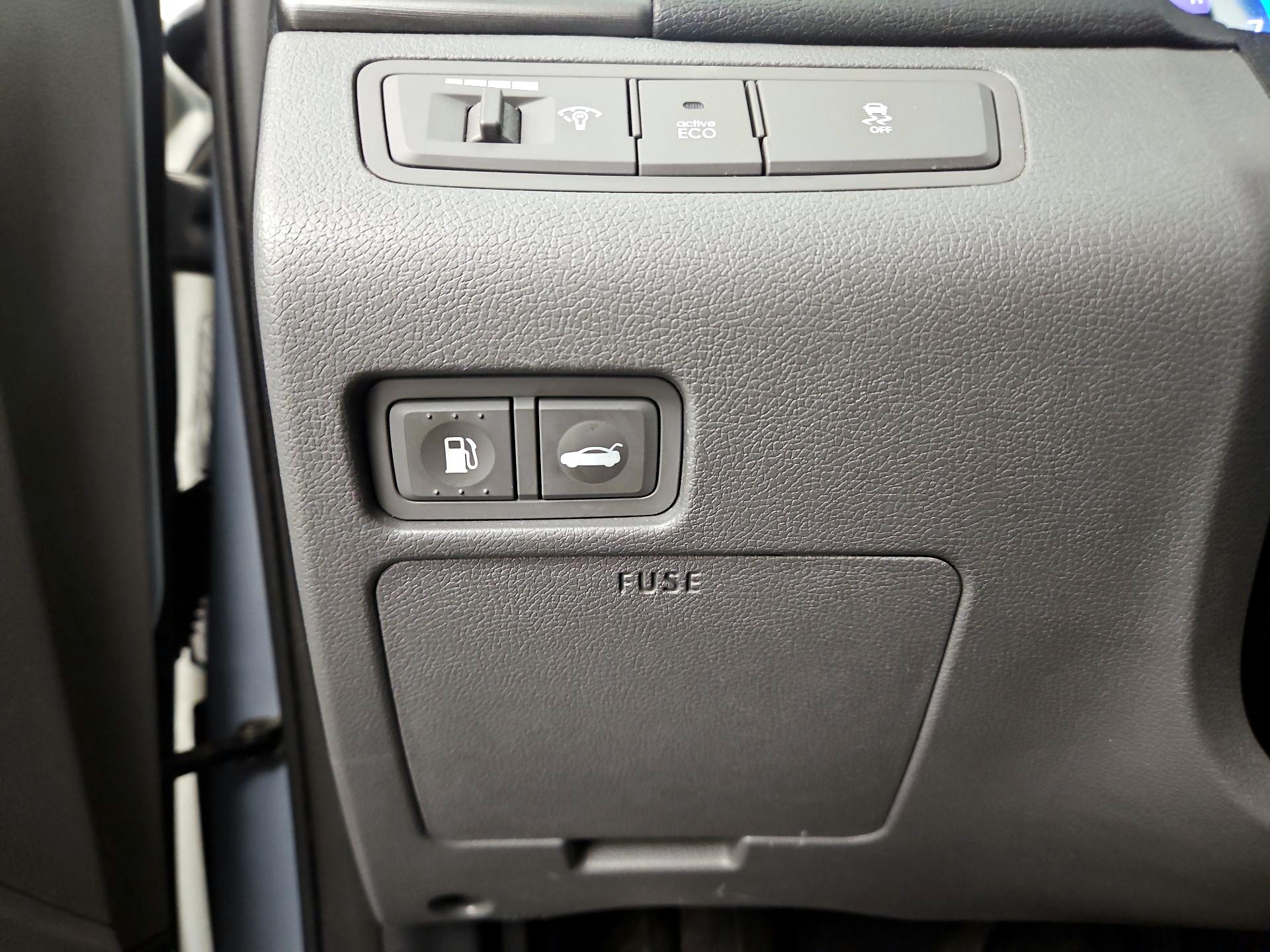 Thumbnail: 2014 Hyundai Sonata - 11