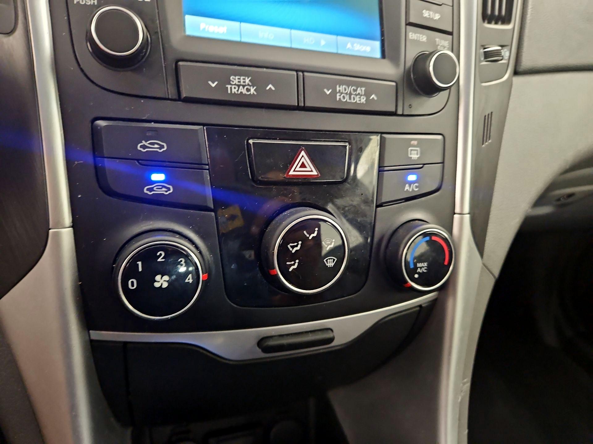 Thumbnail: 2014 Hyundai Sonata - 14