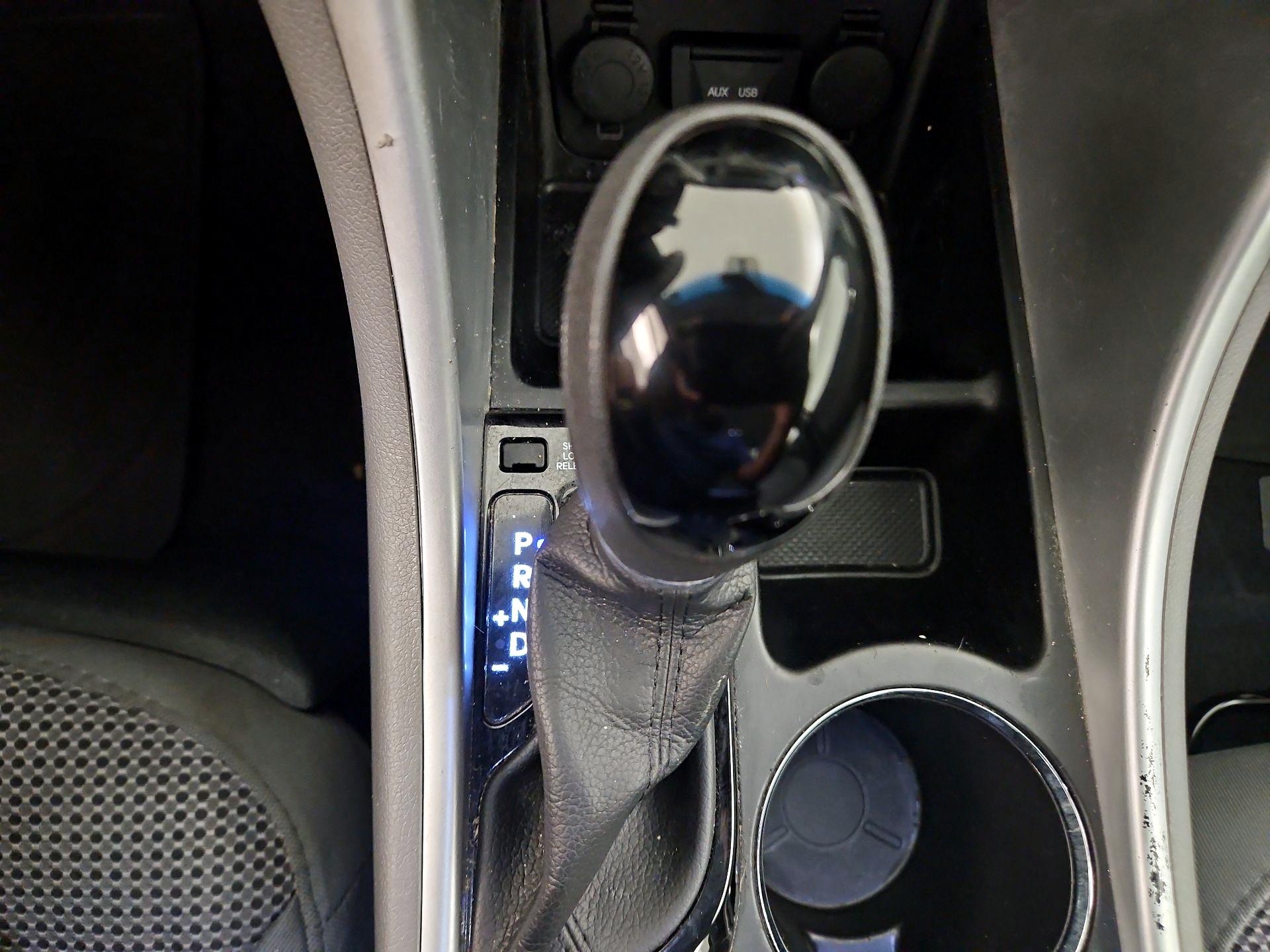 Thumbnail: 2014 Hyundai Sonata - 15