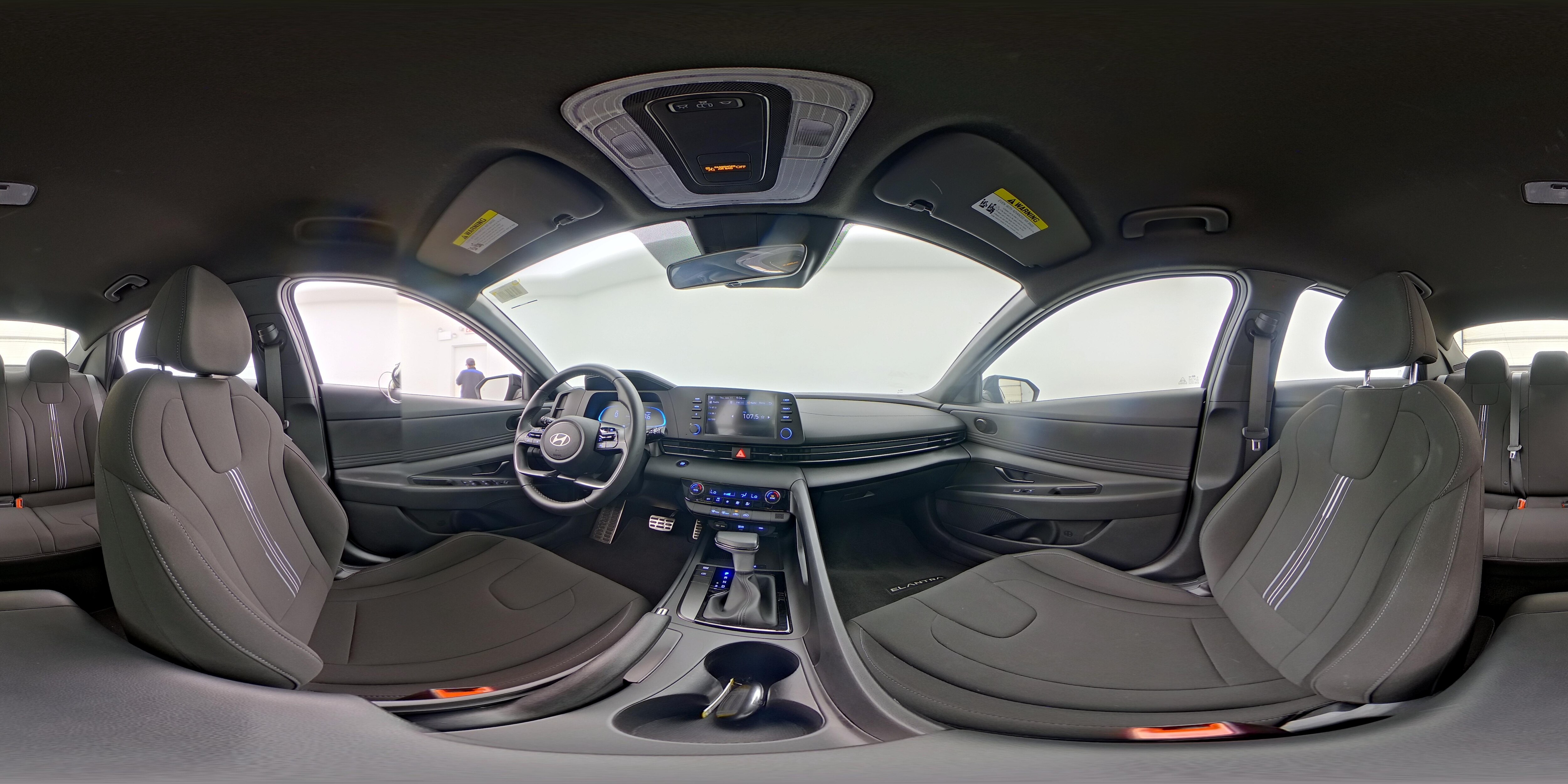 2025 Hyundai Elantra SEL - Photo 24