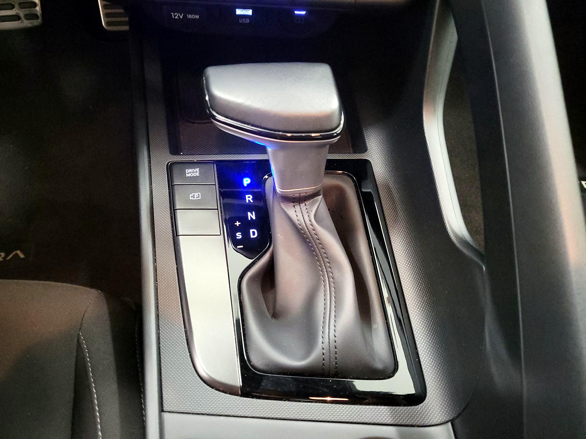 Thumbnail: 2025 Hyundai Elantra - 17