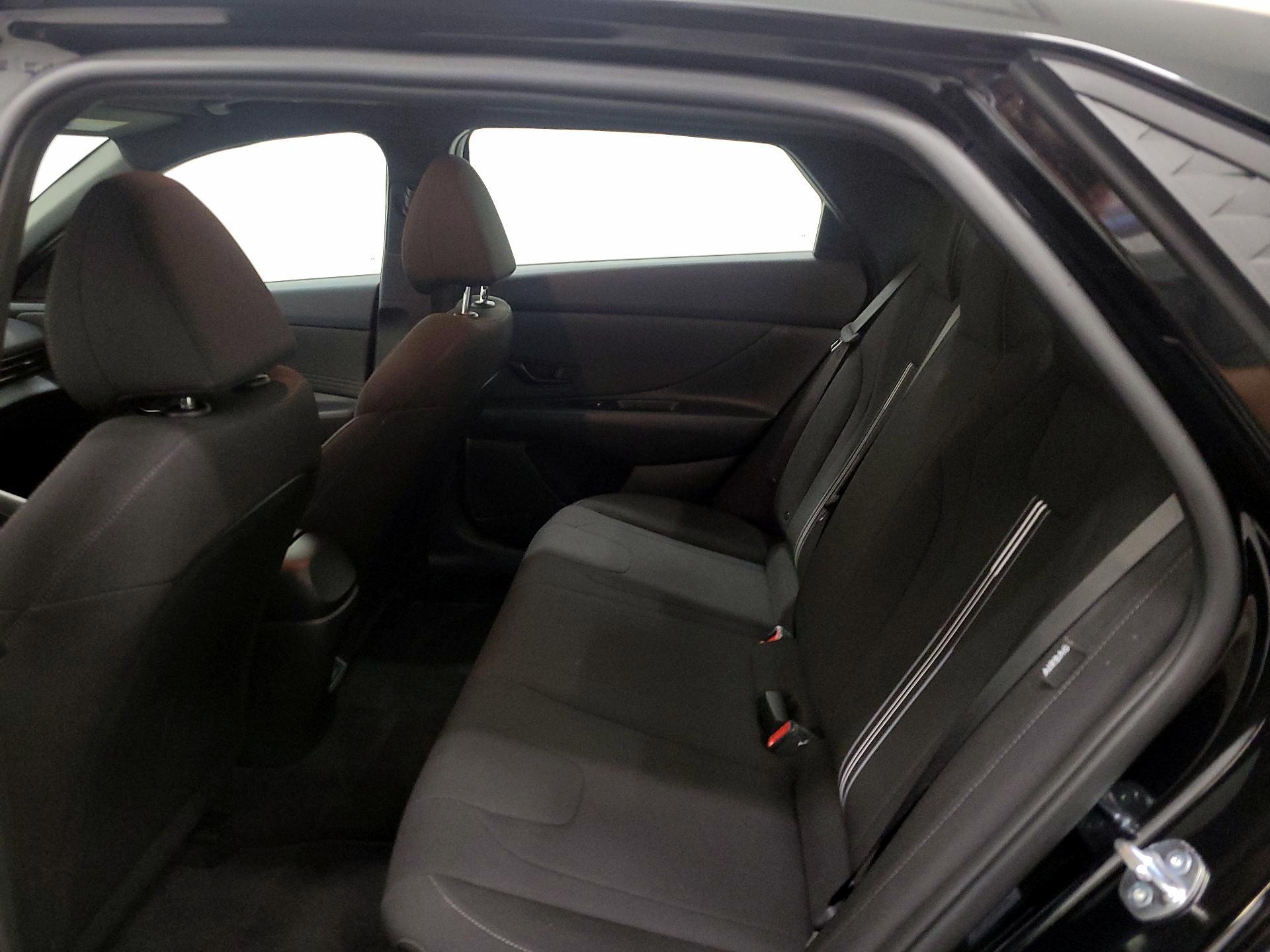 Thumbnail: 2025 Hyundai Elantra - 19