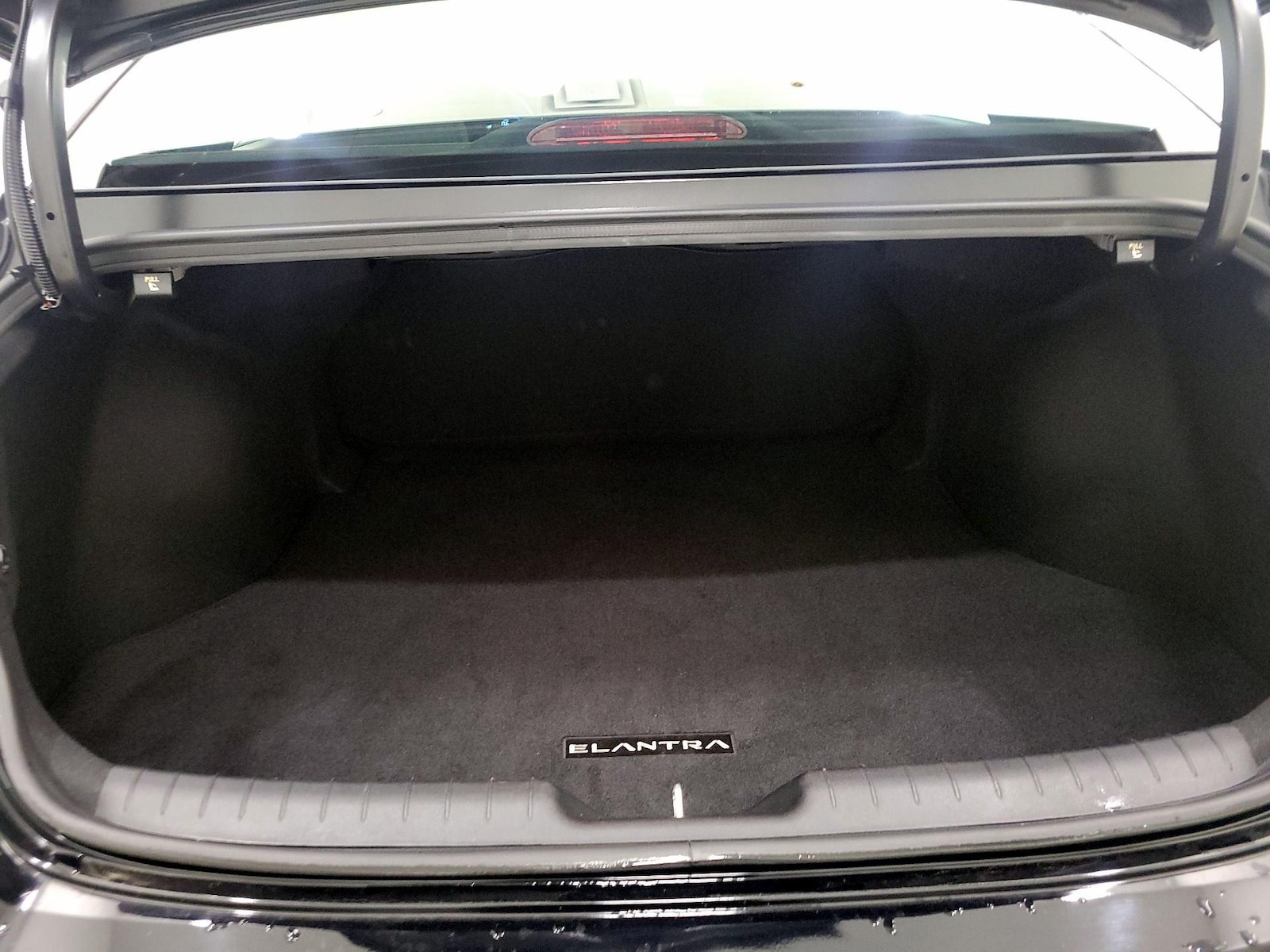 2025 Hyundai Elantra SEL - Photo 21