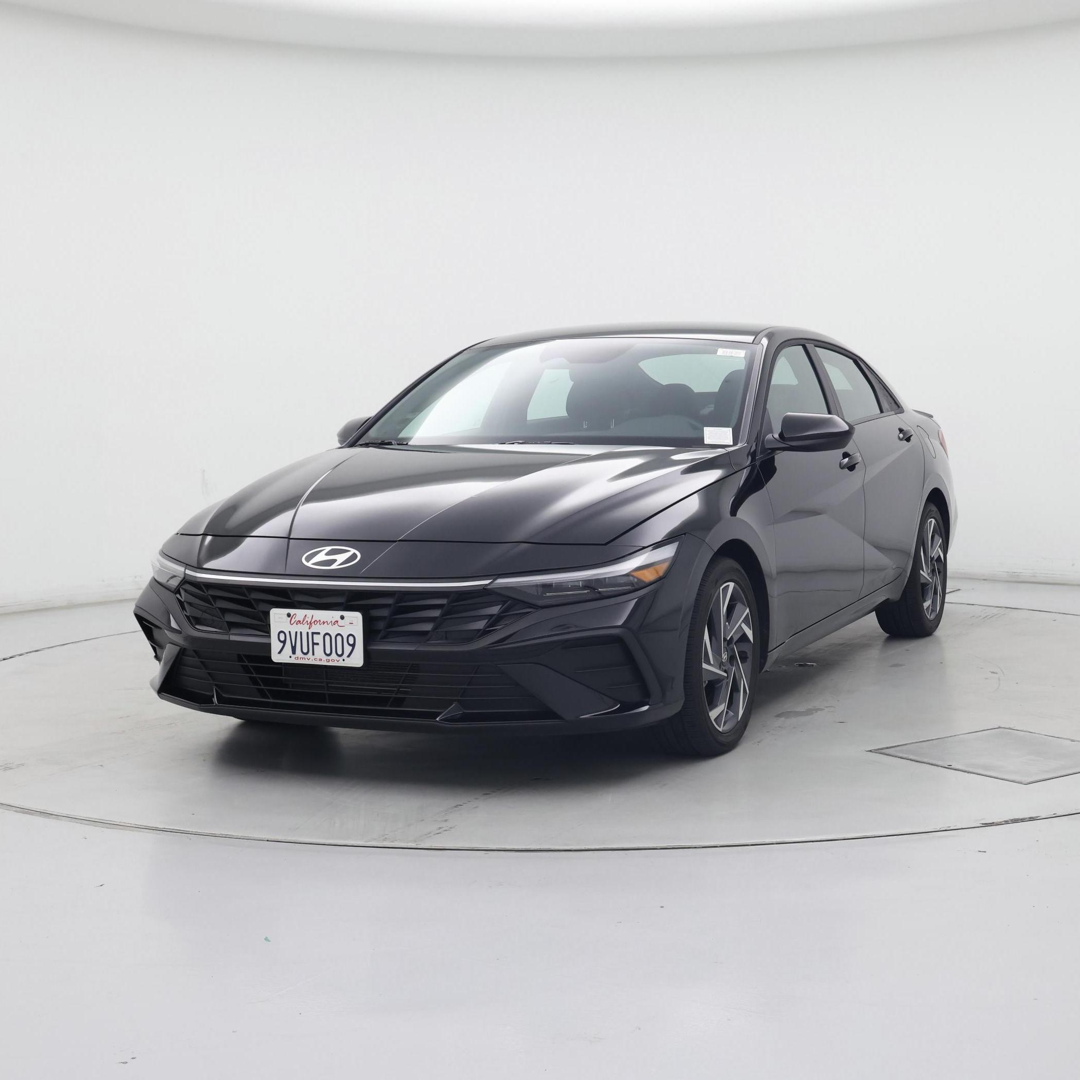 Thumbnail: 2025 Hyundai Elantra - 4