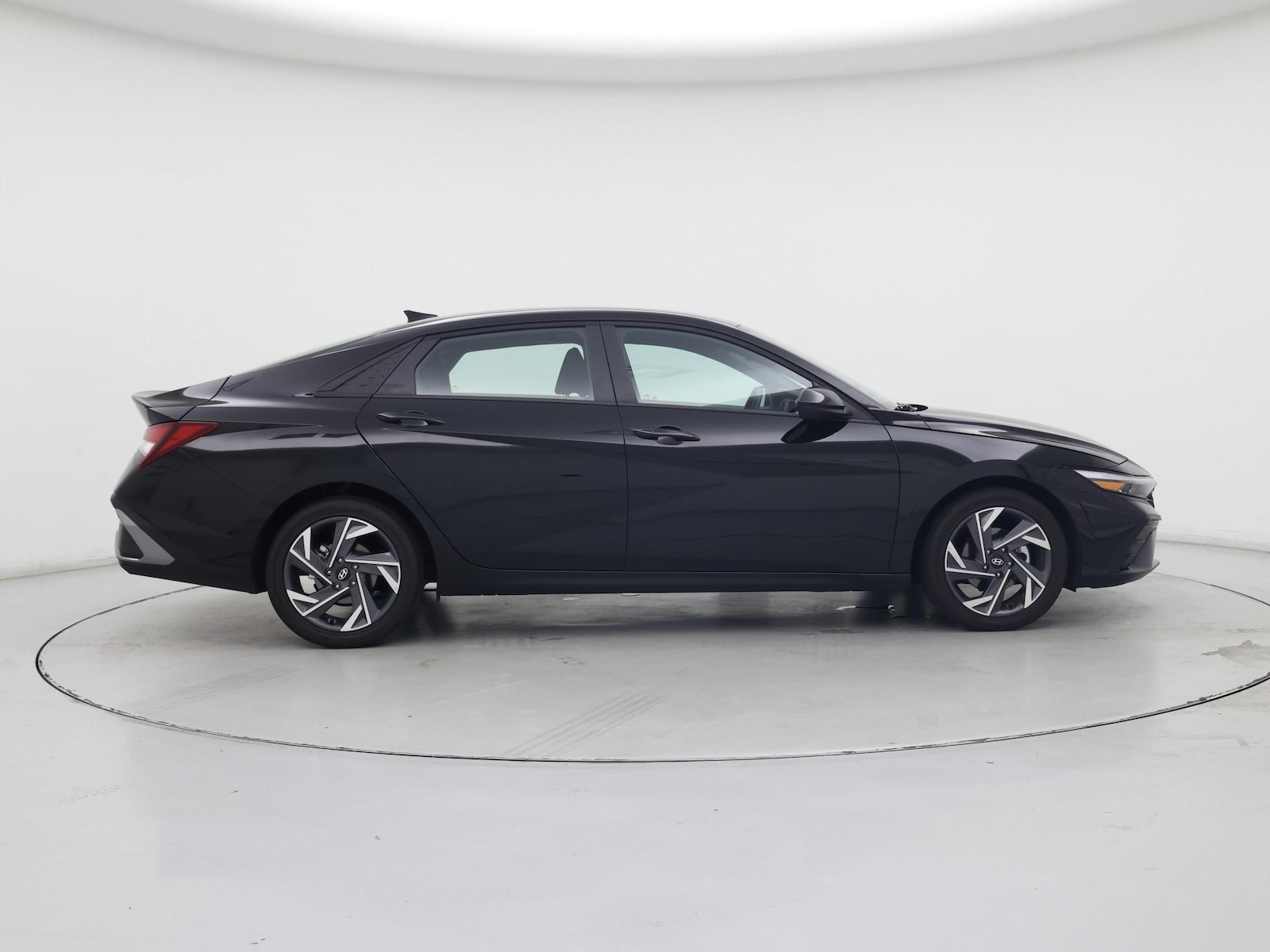 2025 Hyundai Elantra SEL - Photo 8