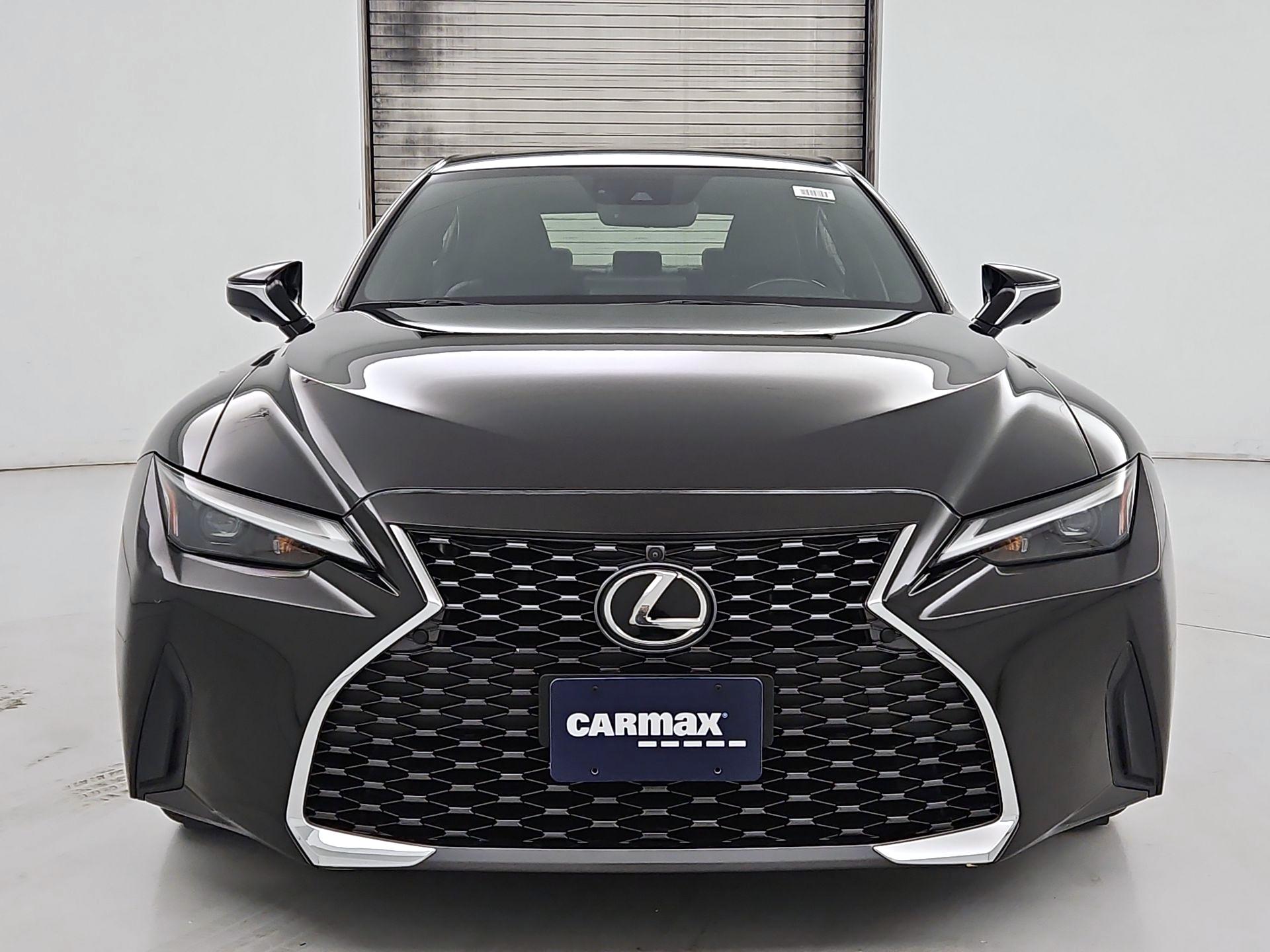 Thumbnail: 2021 Lexus IS - 2