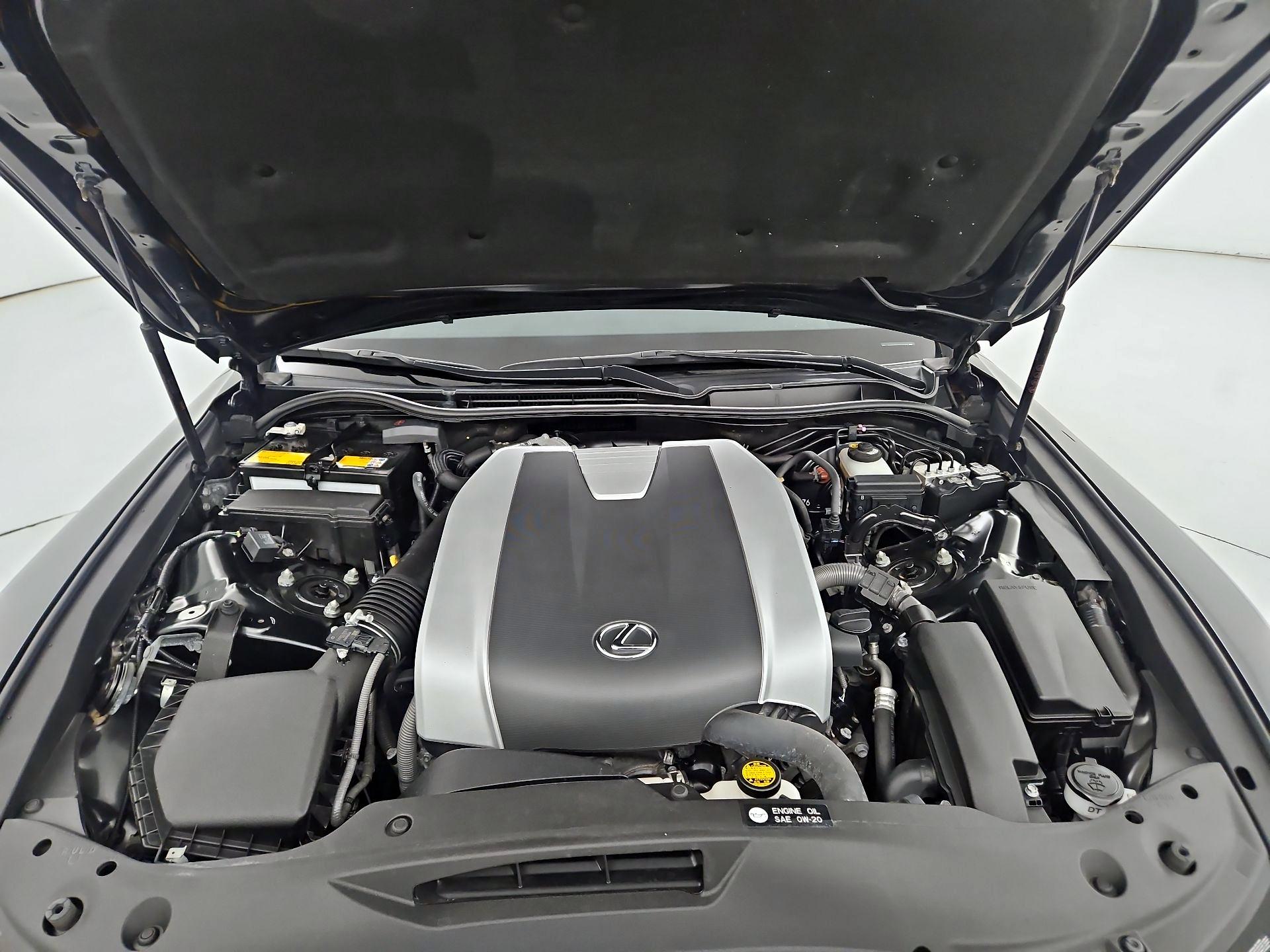 Thumbnail: 2021 Lexus IS - 20