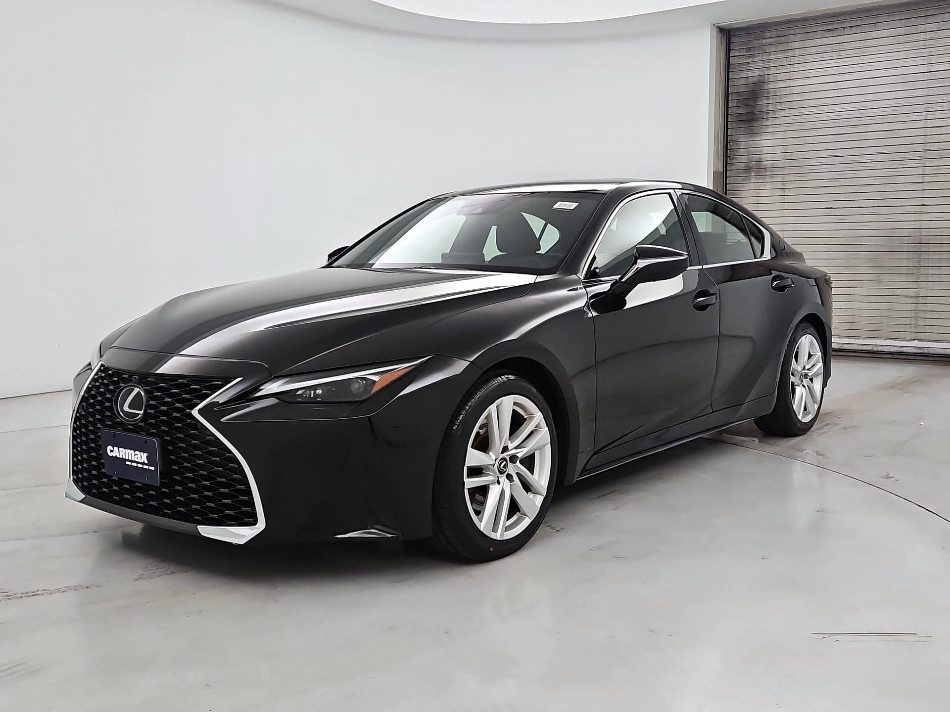 Thumbnail: 2021 Lexus IS - 3
