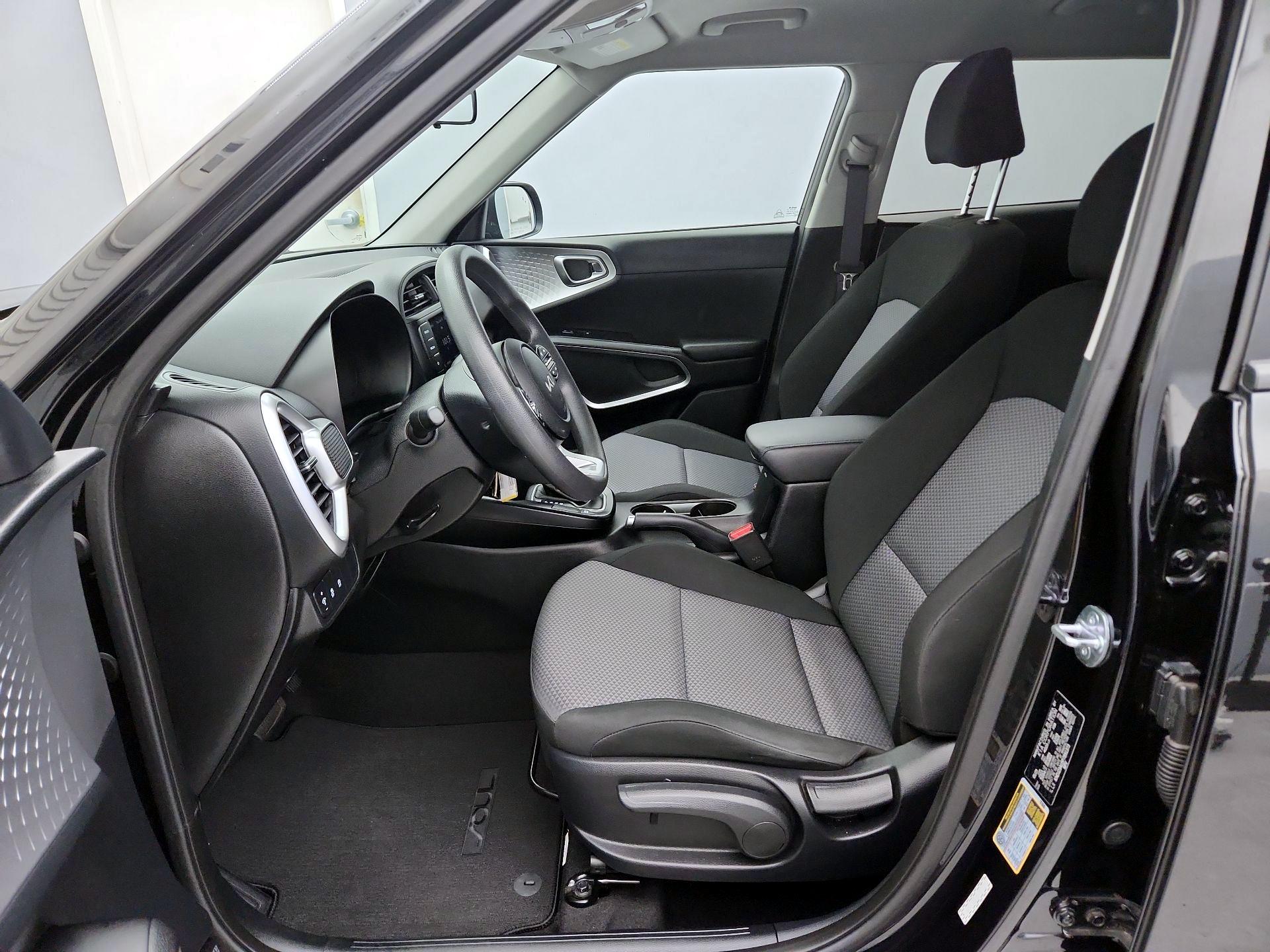 Thumbnail: 2023 Kia Soul - 11