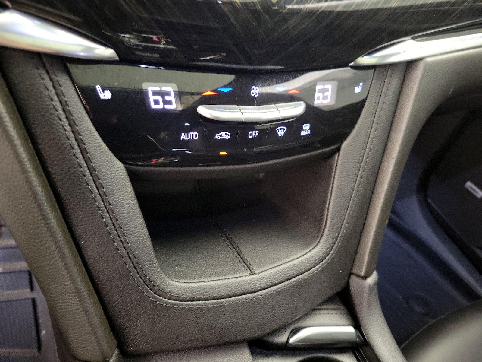 2022 Cadillac XT6 Premium Luxury - Photo 17