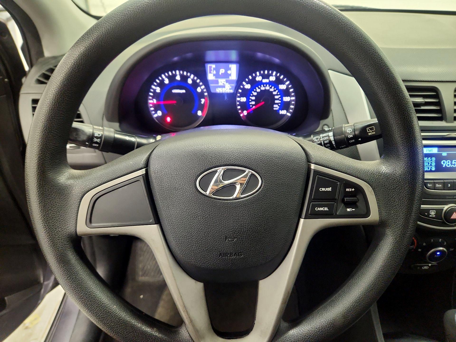 Thumbnail: 2016 Hyundai Accent - 10