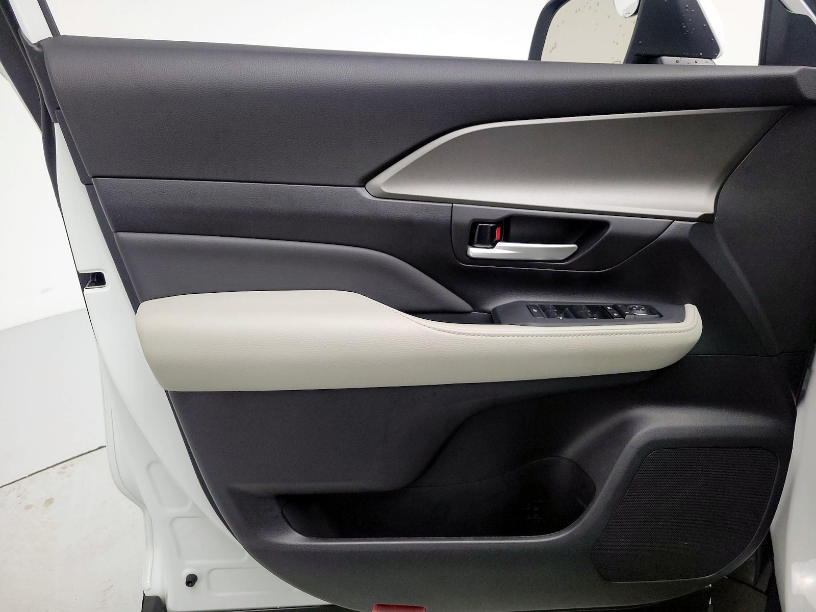 2026 Toyota Grand Highlander XLE - Photo 13