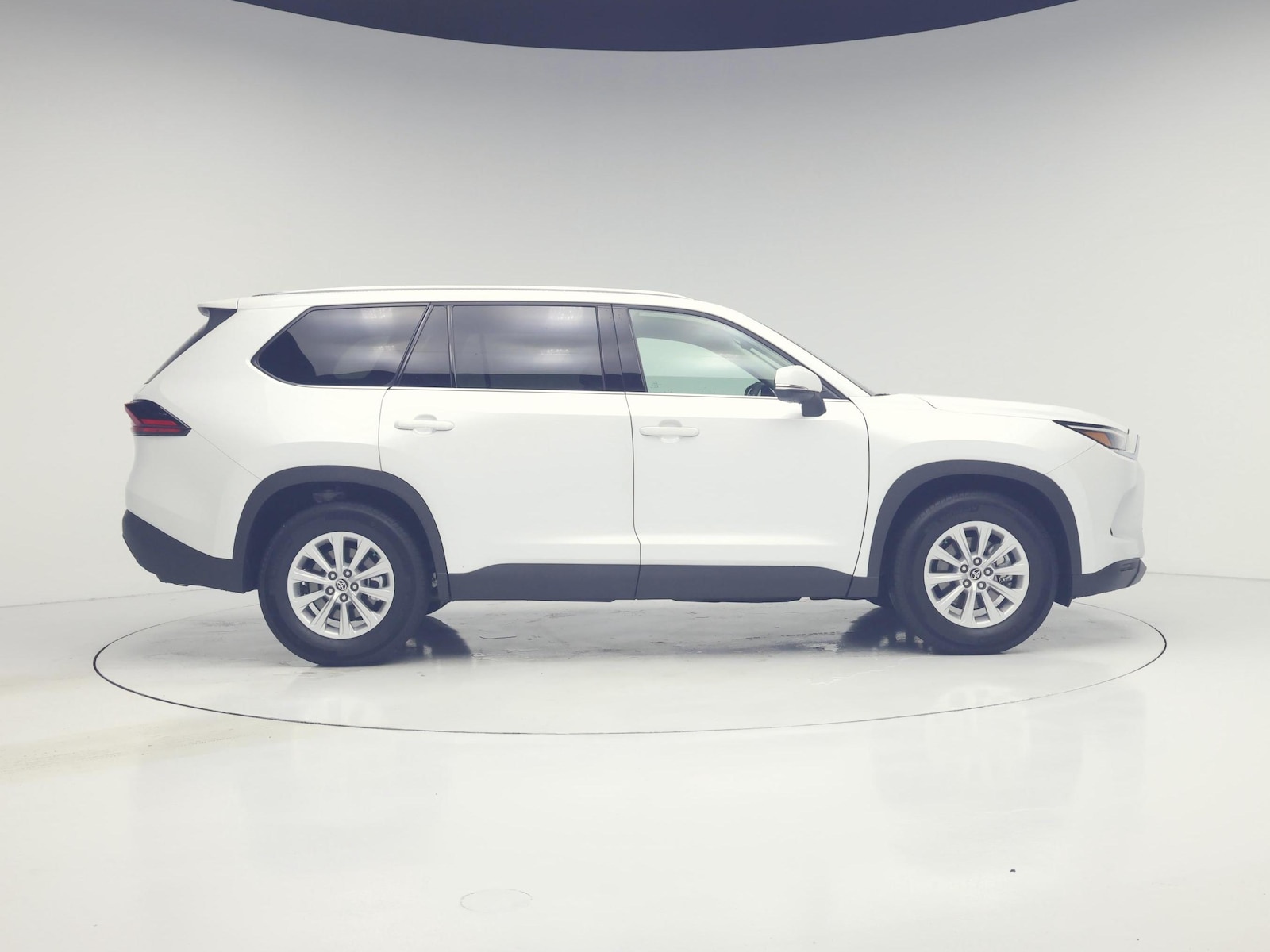 2026 Toyota Grand Highlander XLE - Photo 8