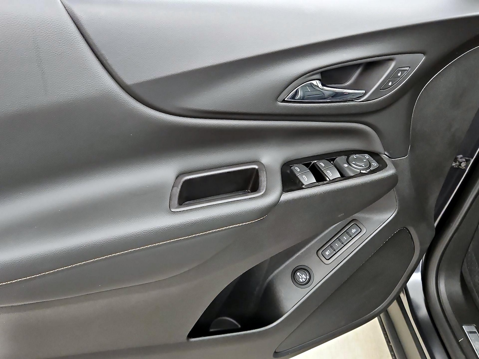 2022 Chevrolet Equinox Premier - Photo 13