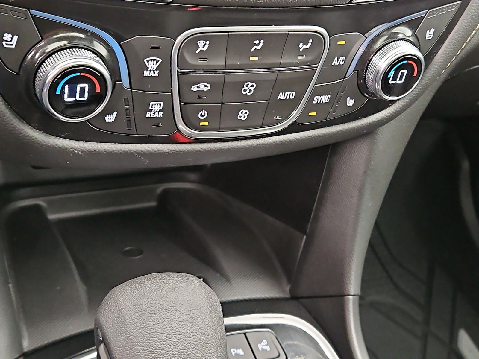 2022 Chevrolet Equinox Premier - Photo 17