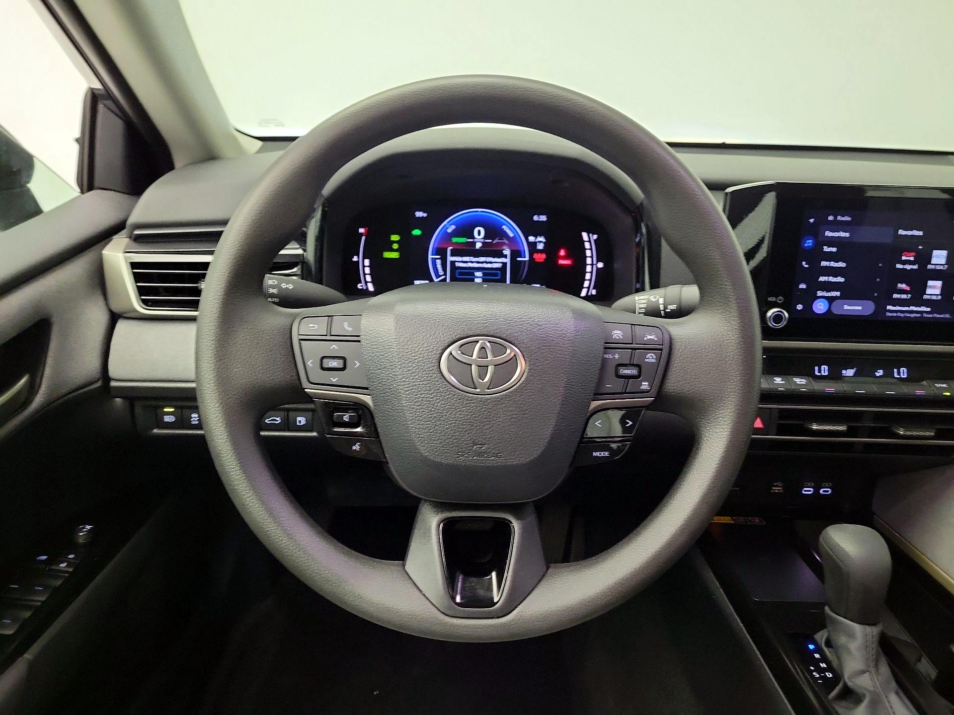 Thumbnail: 2025 Toyota Camry - 10