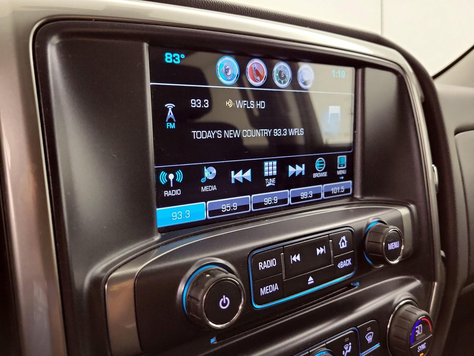2017 Chevrolet Silverado 1500 LT - Photo 16