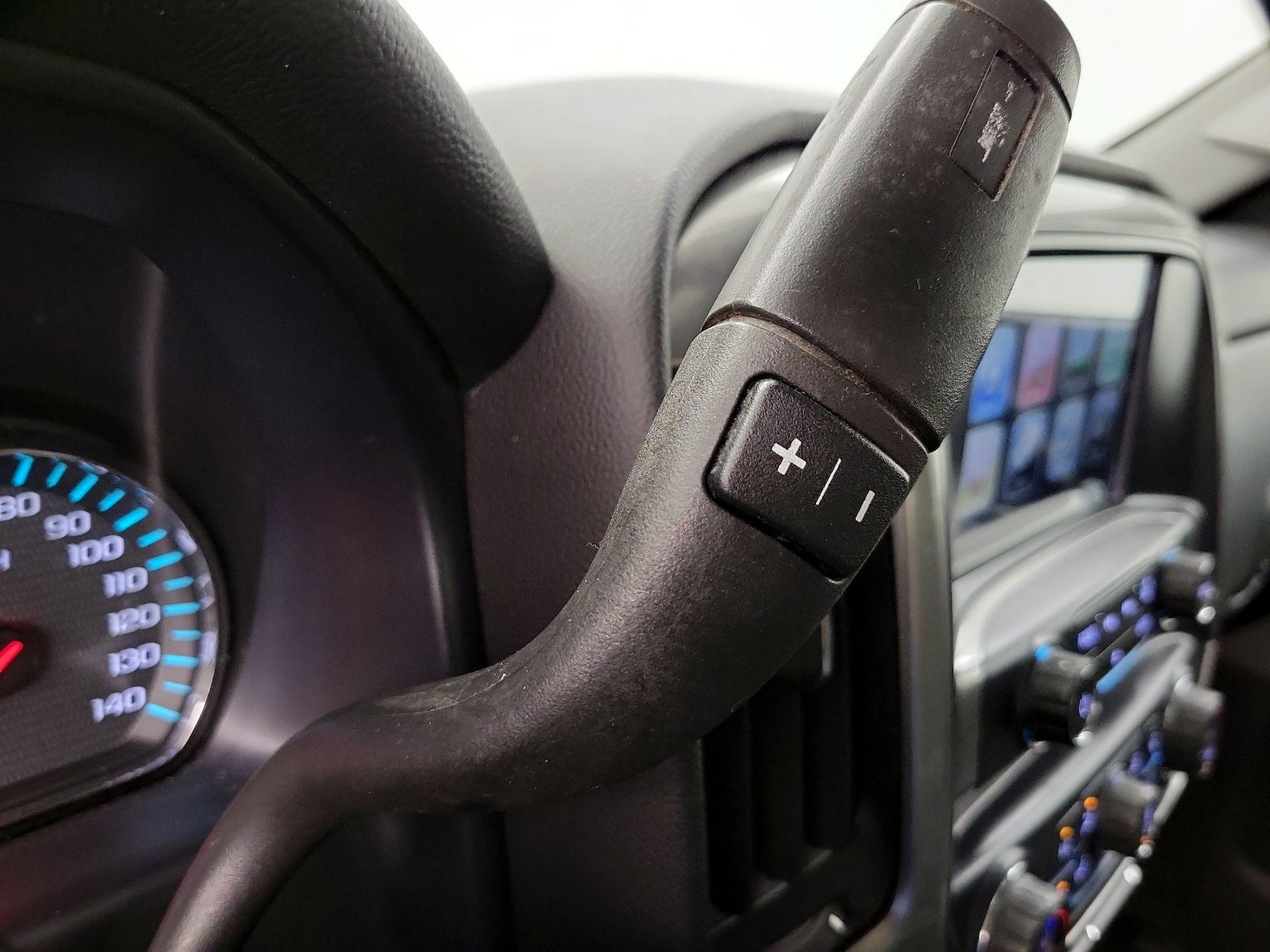 2017 Chevrolet Silverado 1500 LT - Photo 18