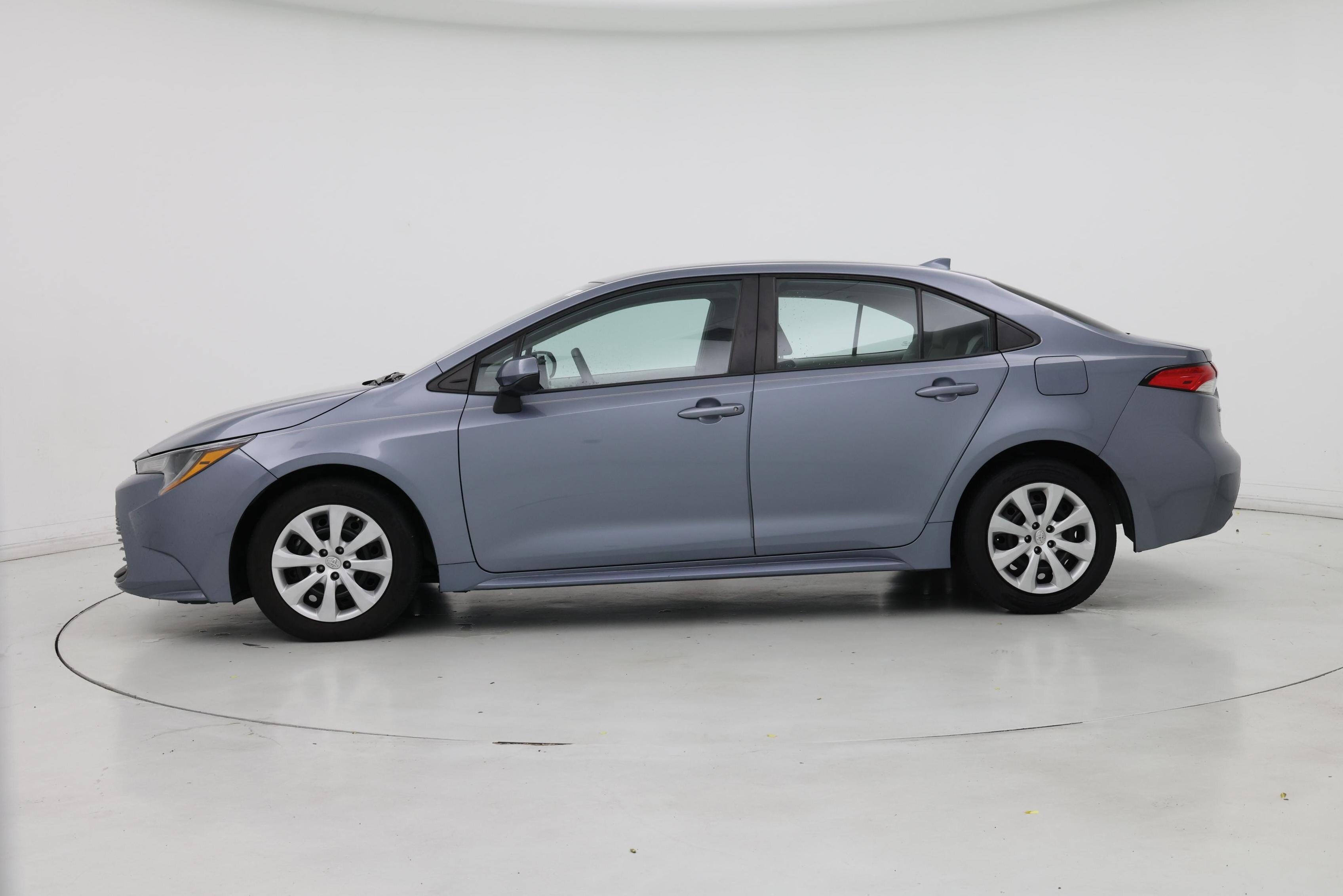 Thumbnail: 2023 Toyota Corolla - 3