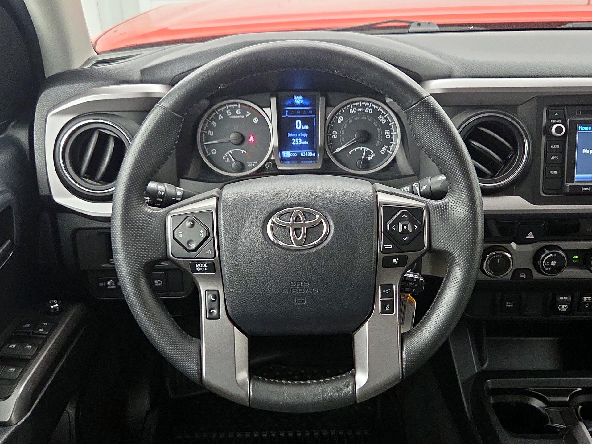 Thumbnail: 2018 Toyota Tacoma - 10