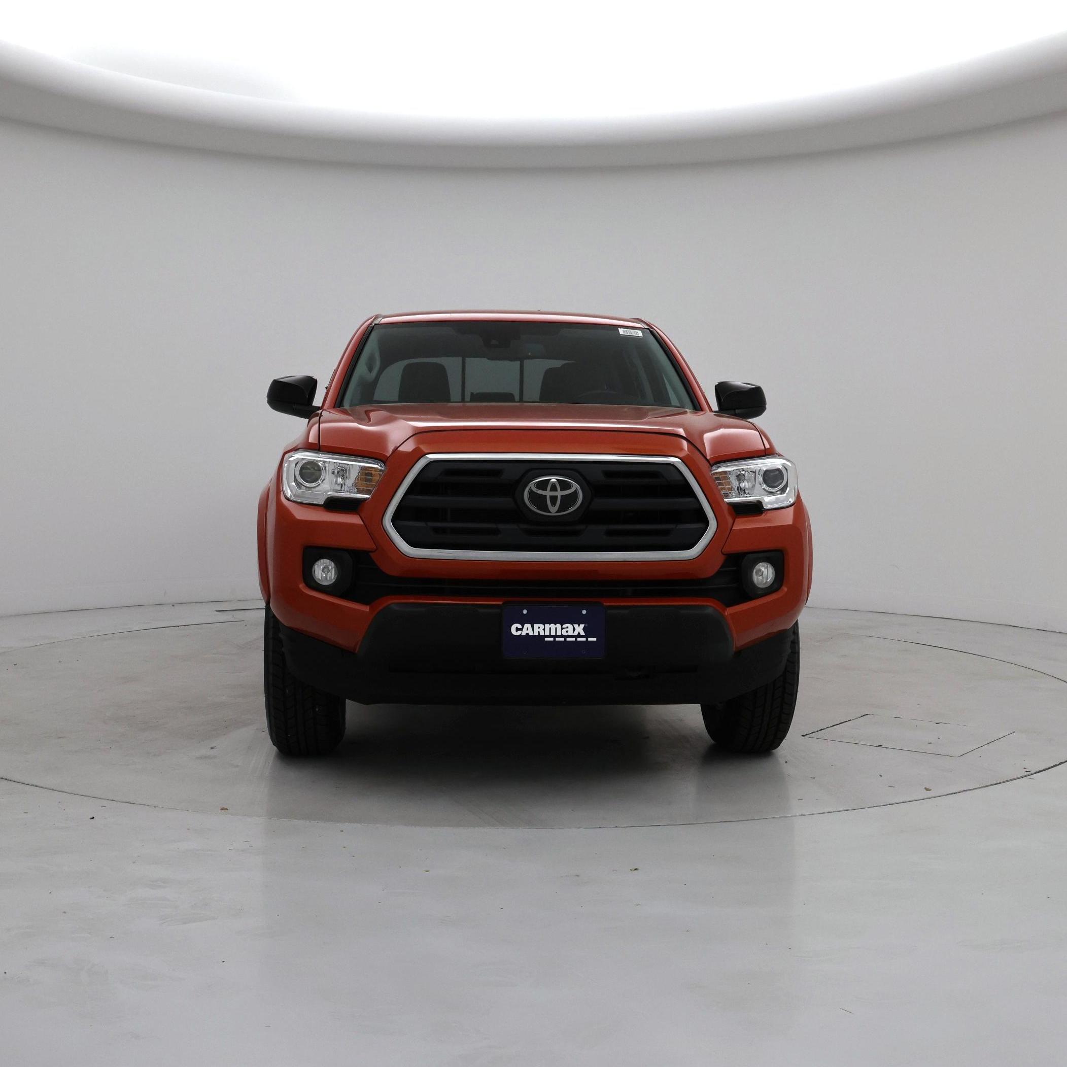 Thumbnail: 2018 Toyota Tacoma - 5