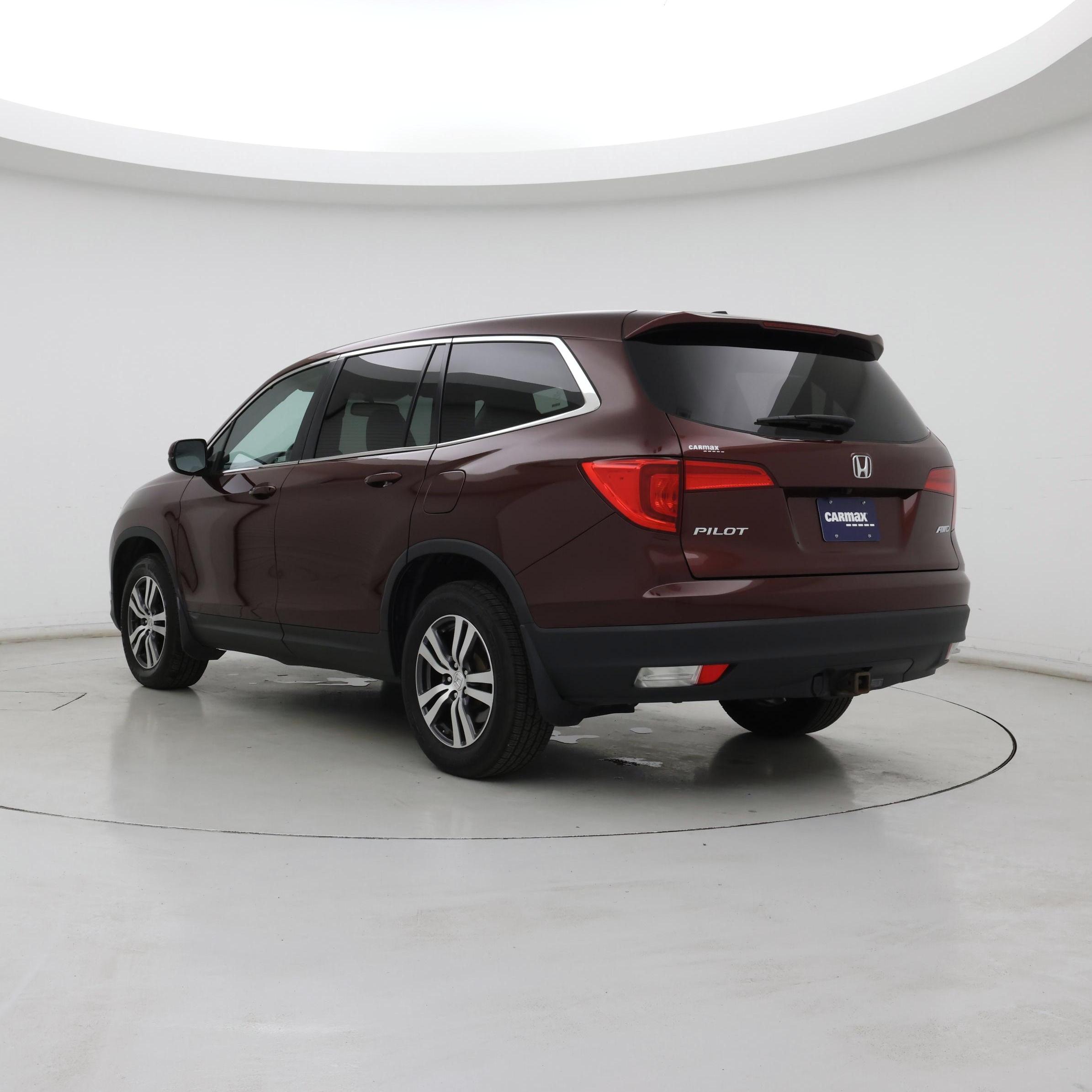 Thumbnail: 2018 Honda Pilot - 2