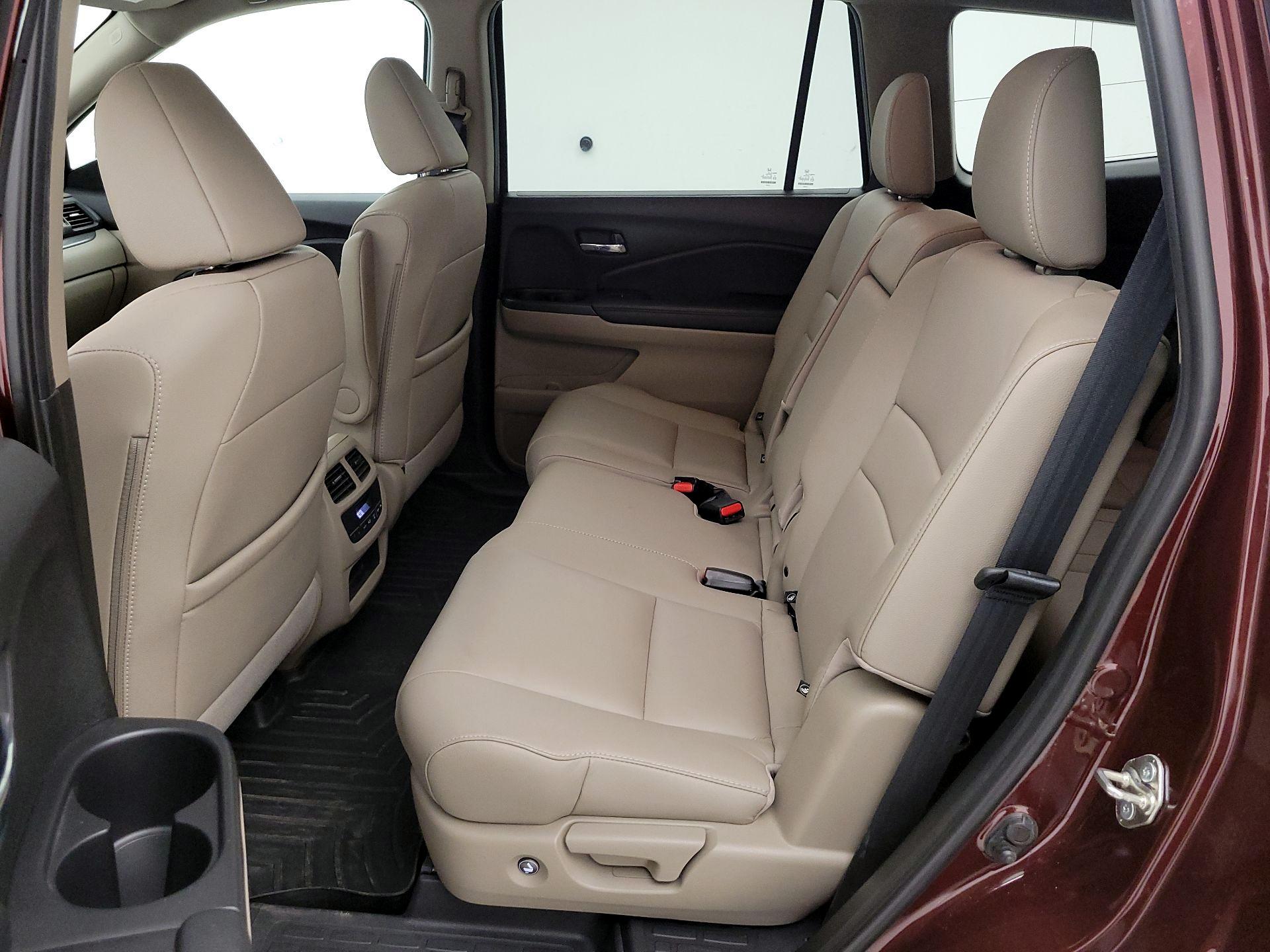 Thumbnail: 2018 Honda Pilot - 20