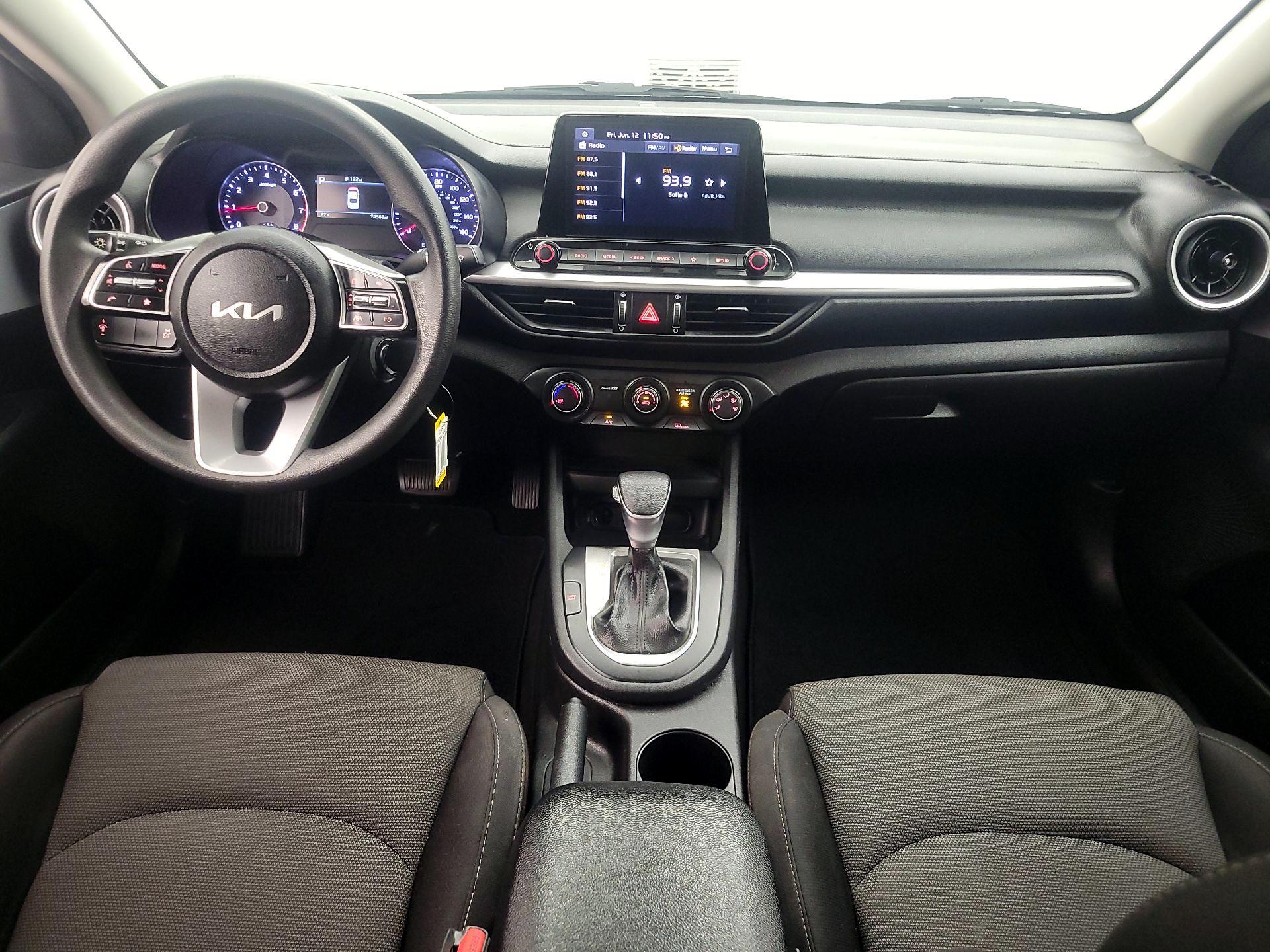 Thumbnail: 2022 Kia Forte - 9