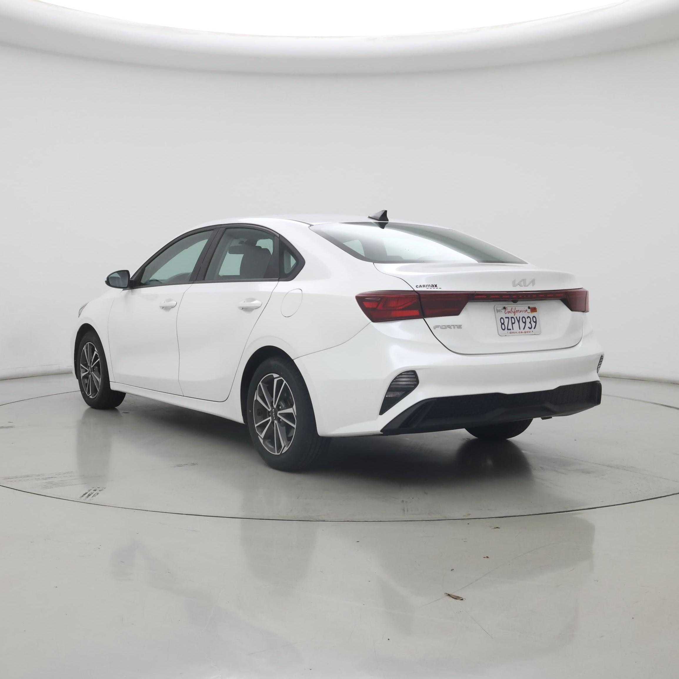 Thumbnail: 2022 Kia Forte - 2