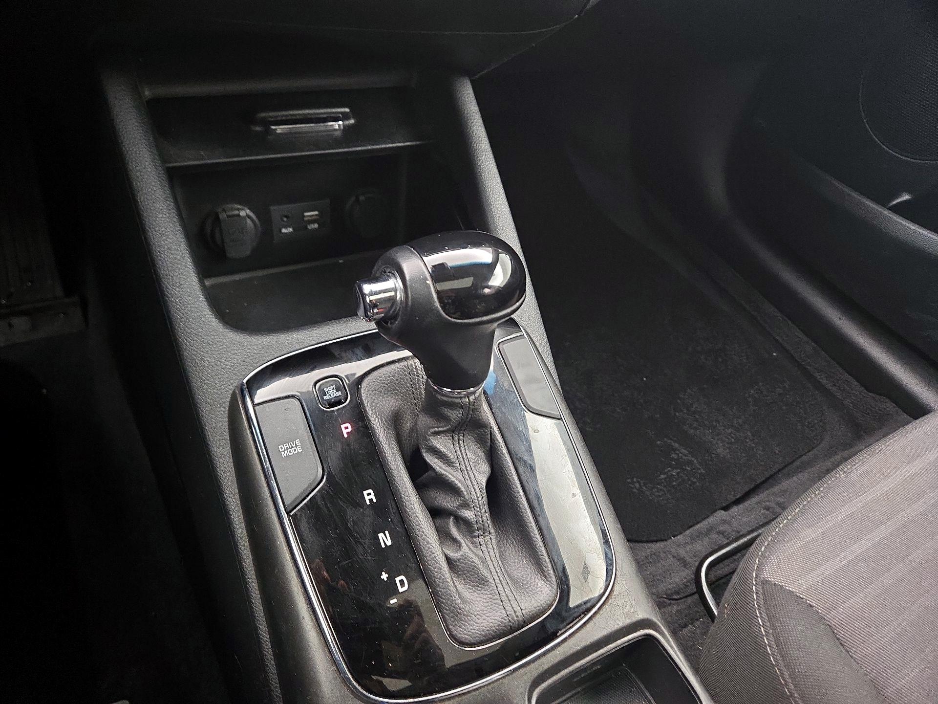 Thumbnail: 2018 Kia Forte - 17