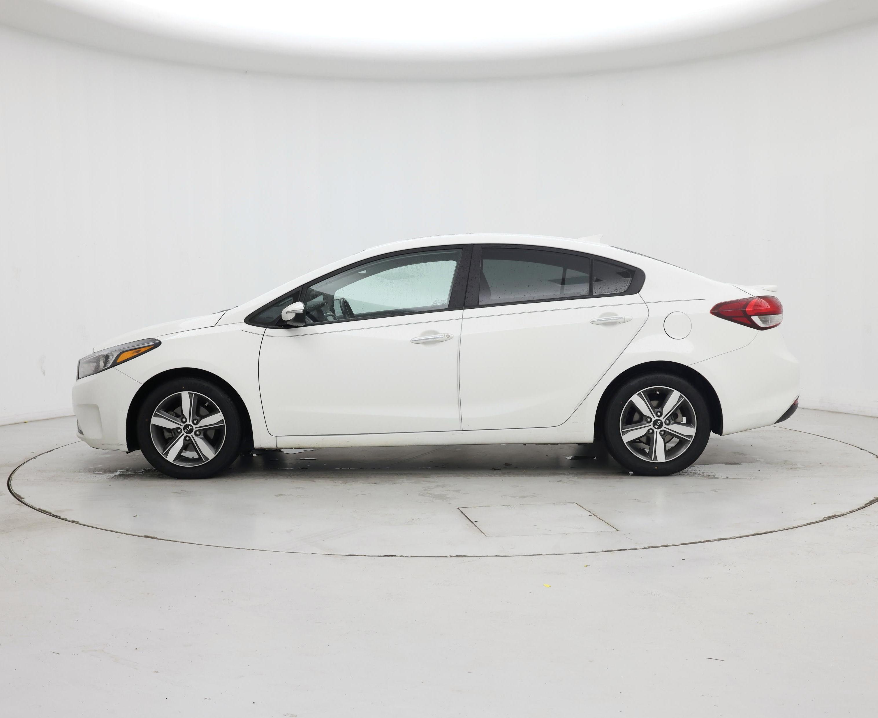 Thumbnail: 2018 Kia Forte - 3