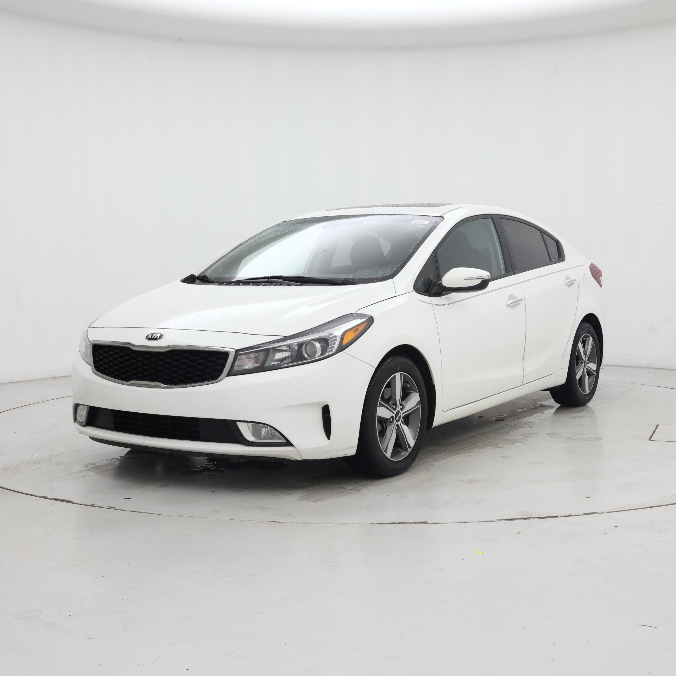 Thumbnail: 2018 Kia Forte - 4